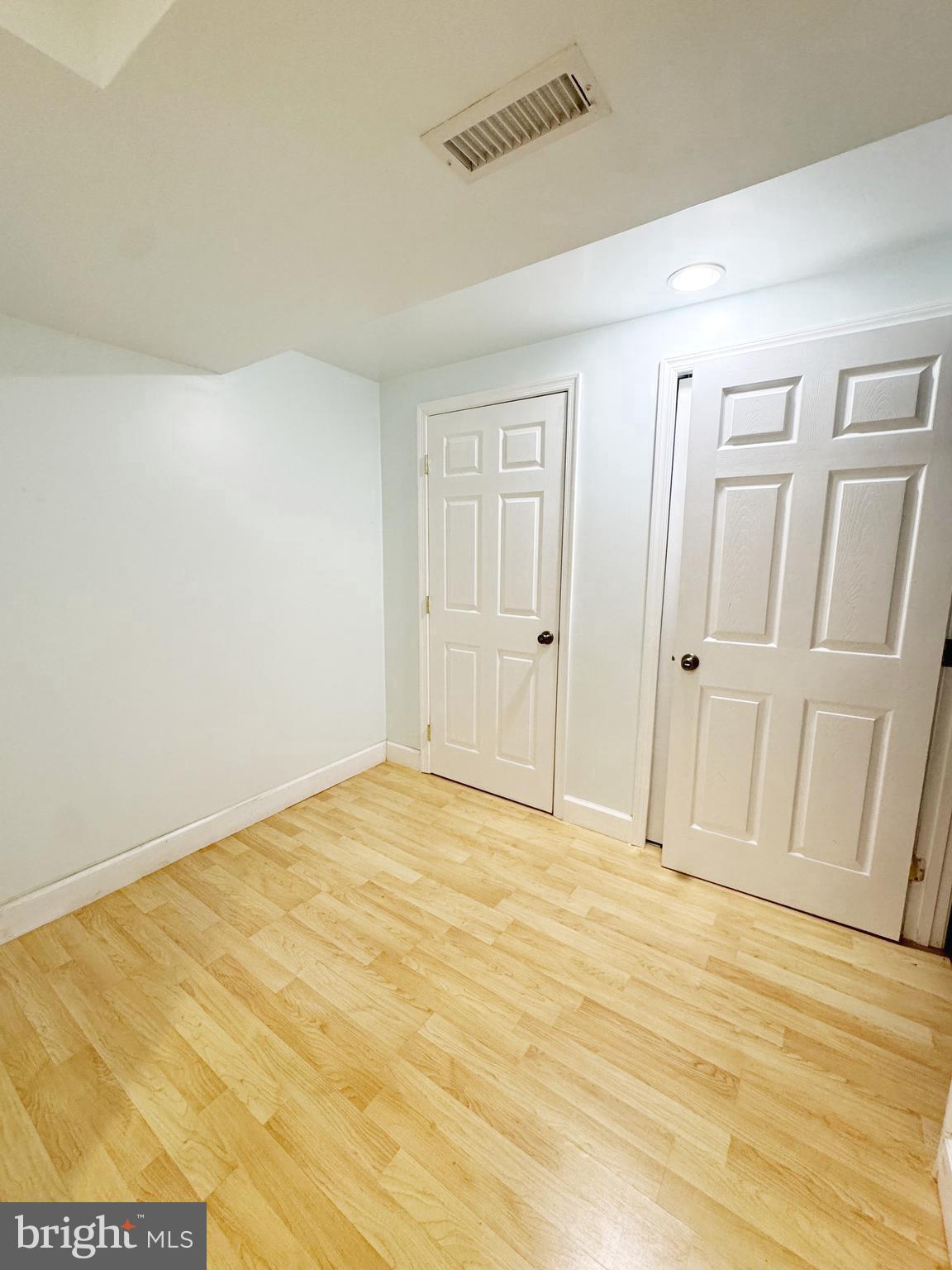 MURRAY HILL - Residential