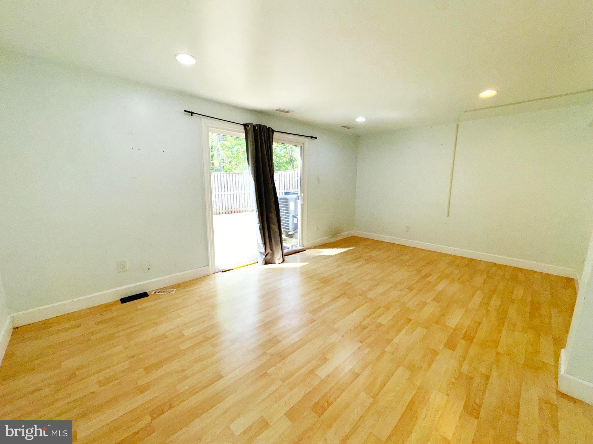 MURRAY HILL - Residential