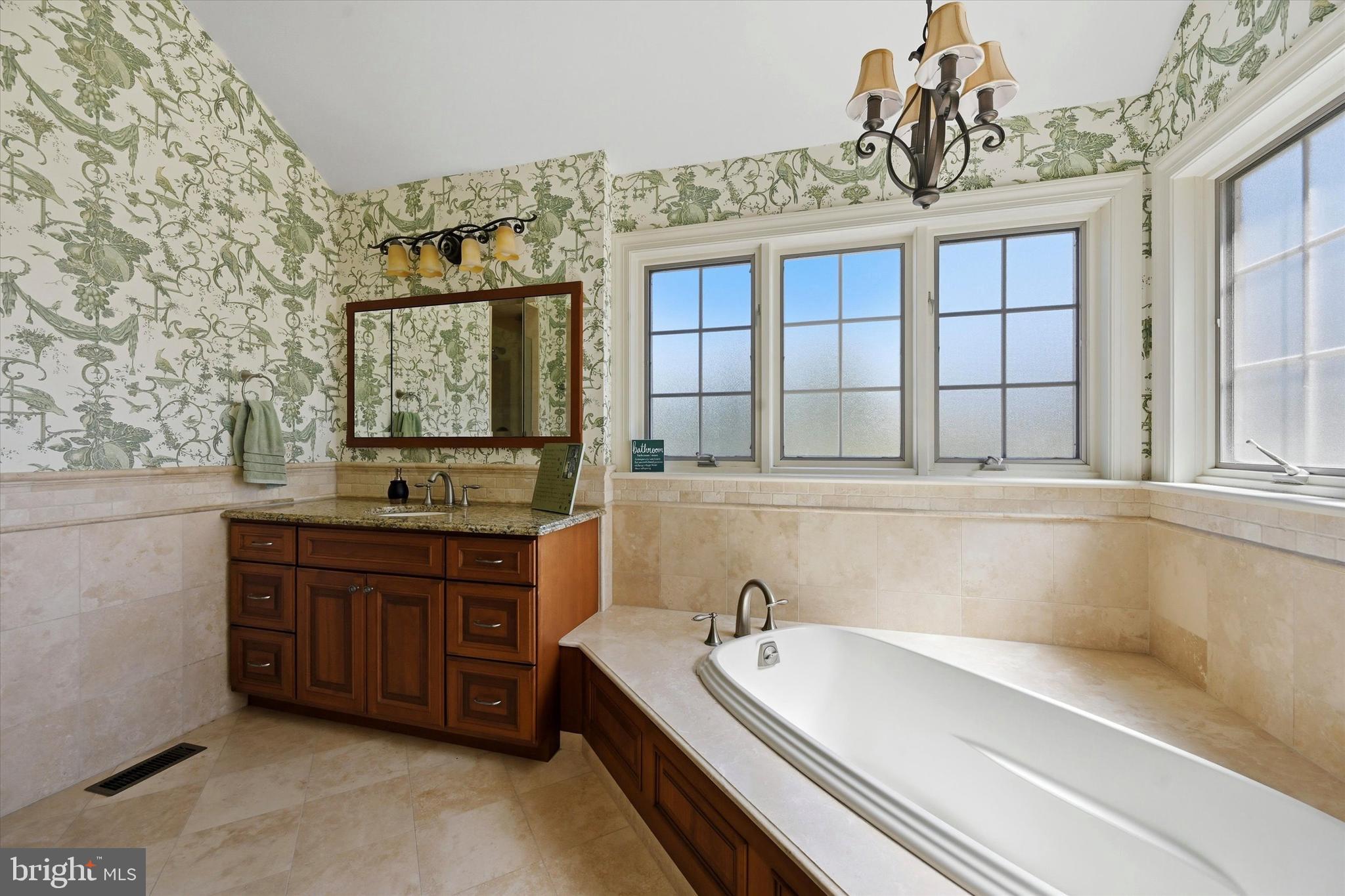 GLENMOORE - Residential