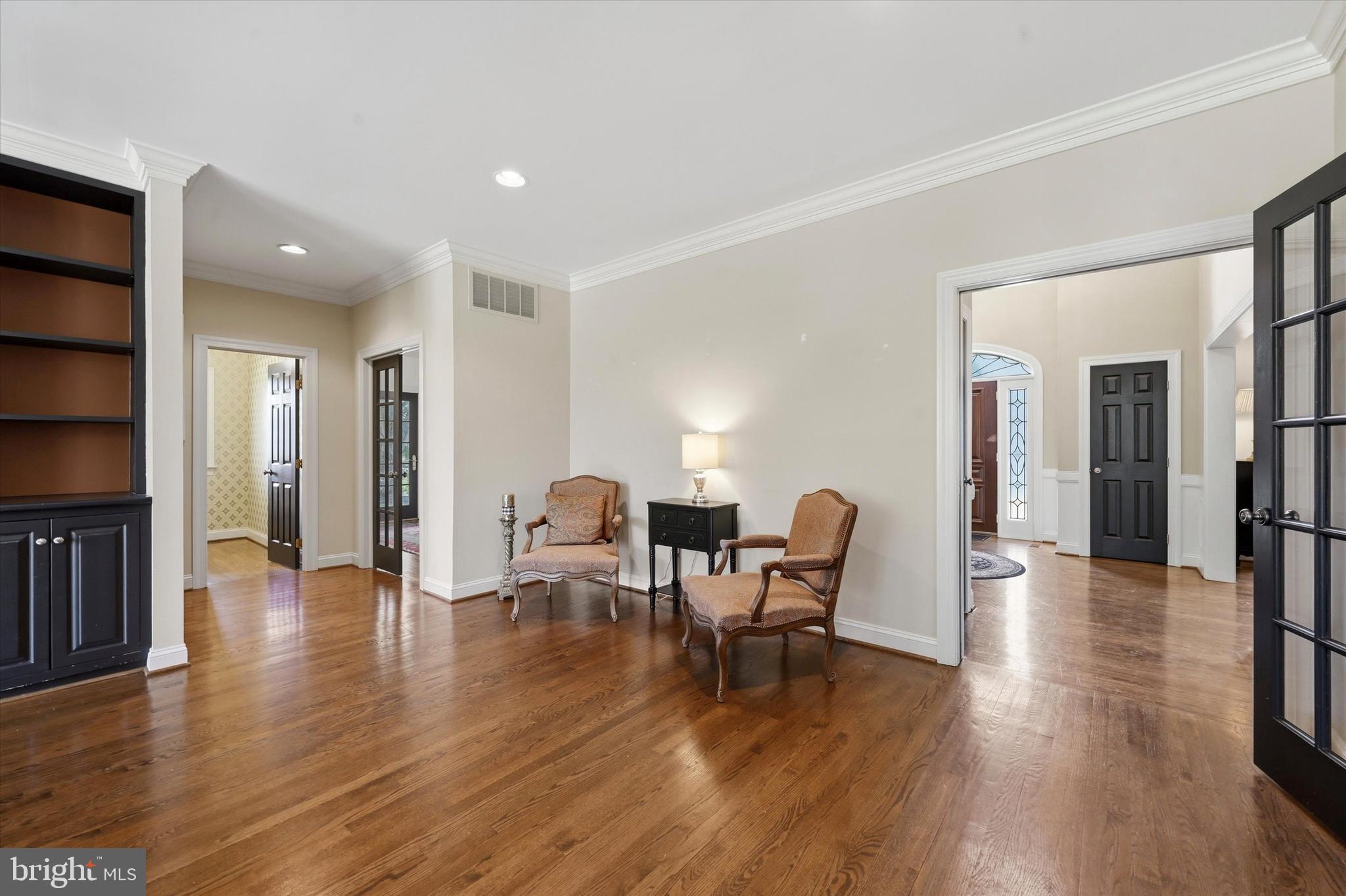 GLENMOORE - Residential