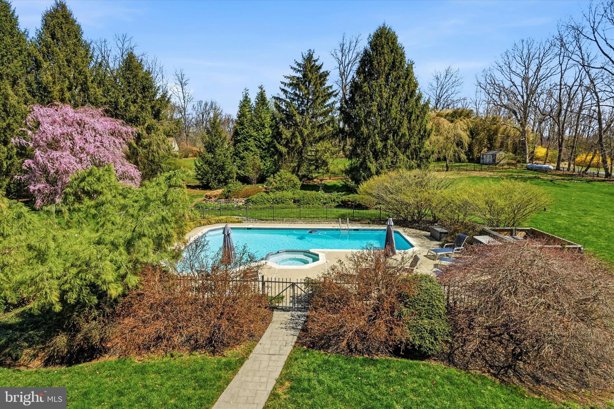 GLENMOORE - Residential