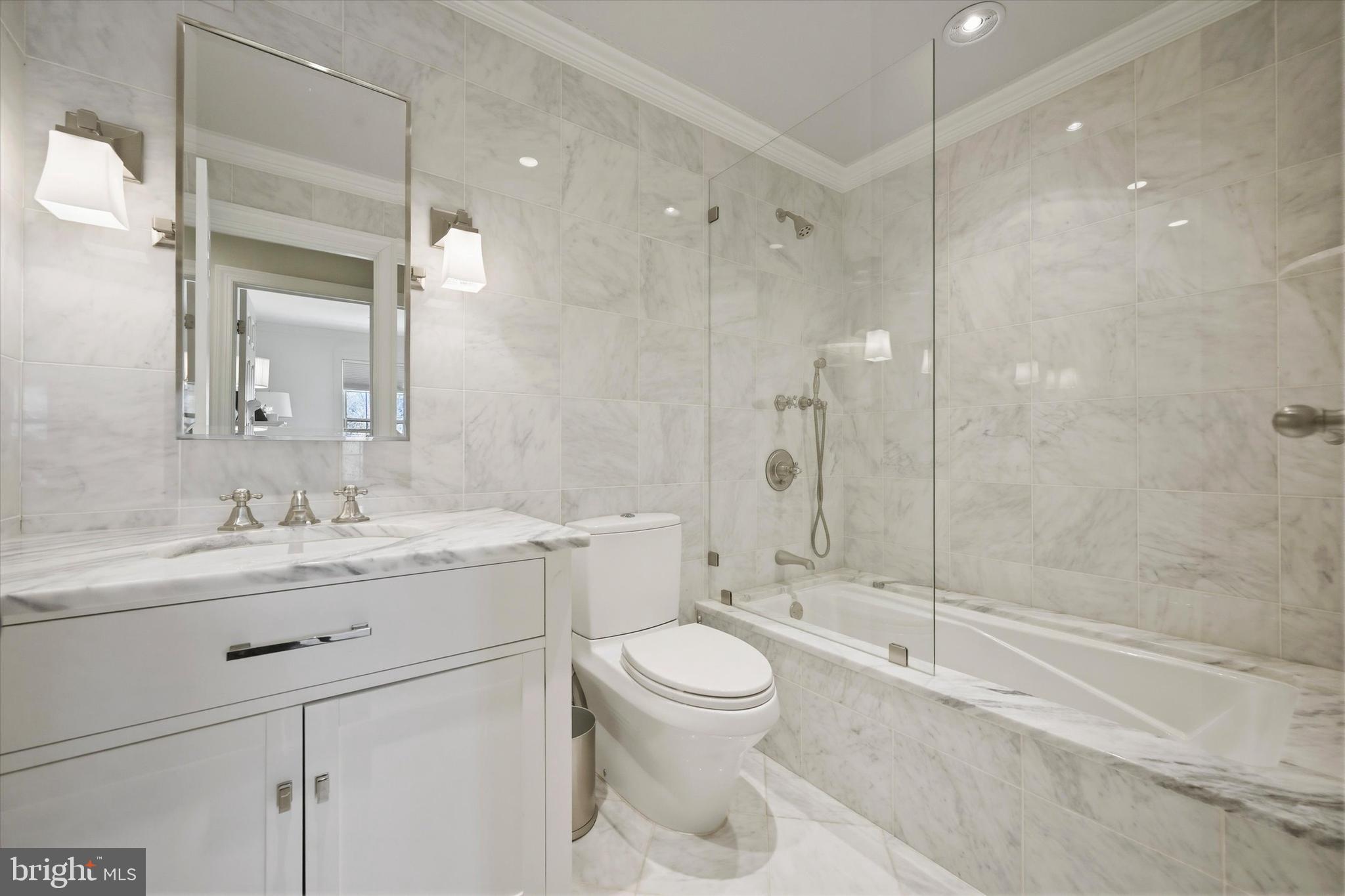 GLENMOORE - Residential