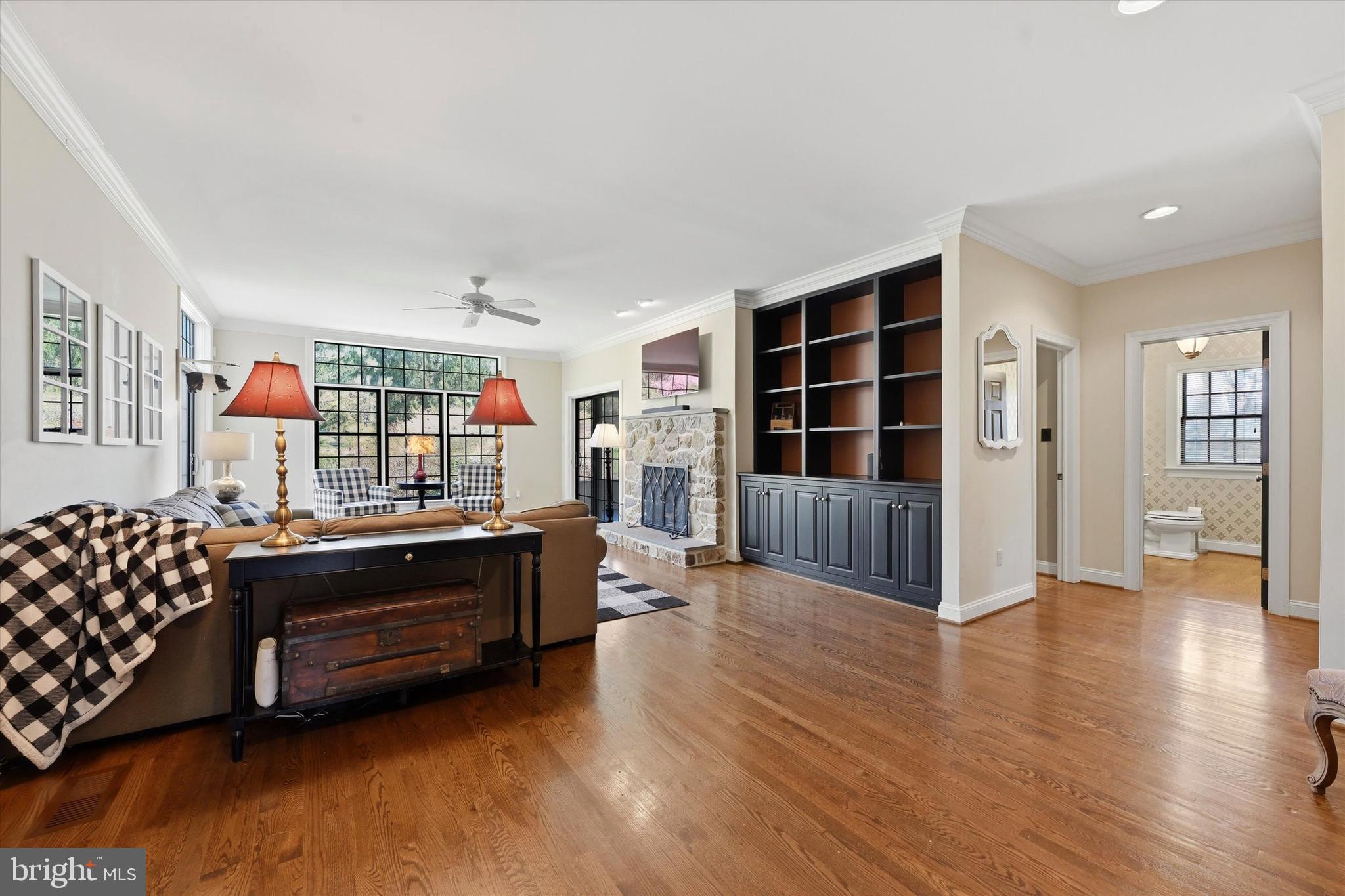 GLENMOORE - Residential