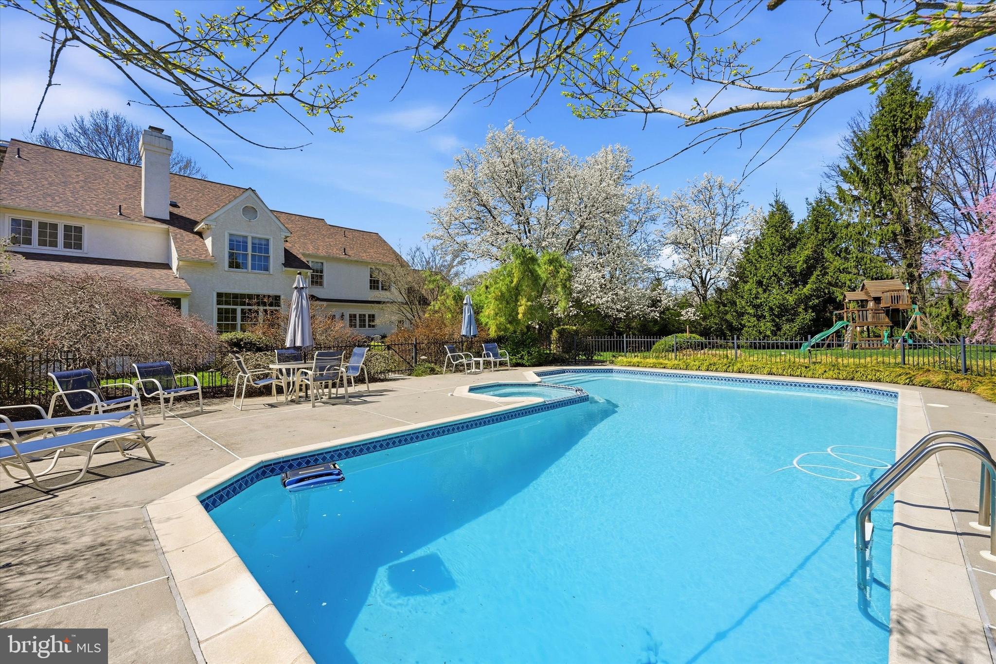 GLENMOORE - Residential