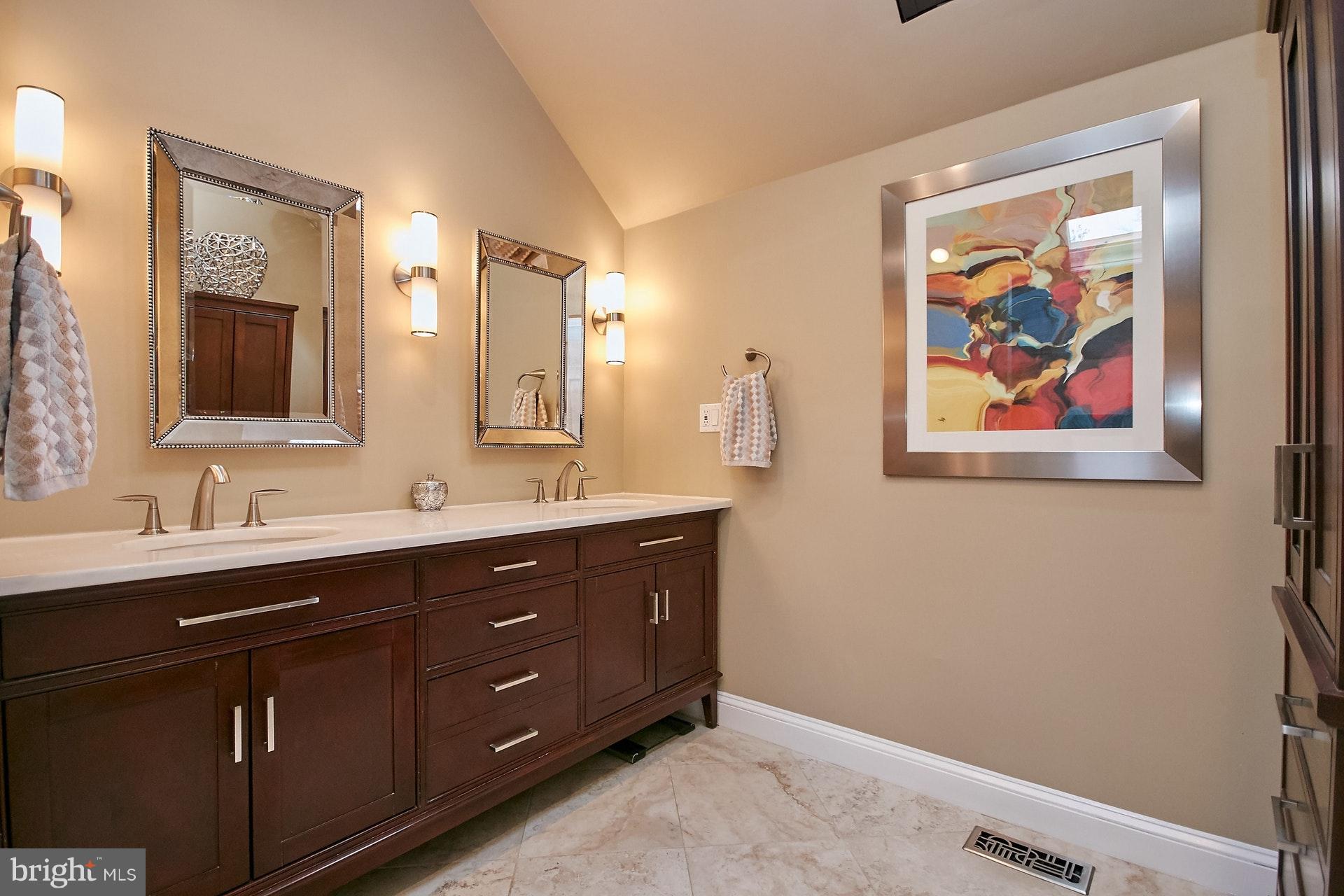 WAVERLY HILLS - Residential