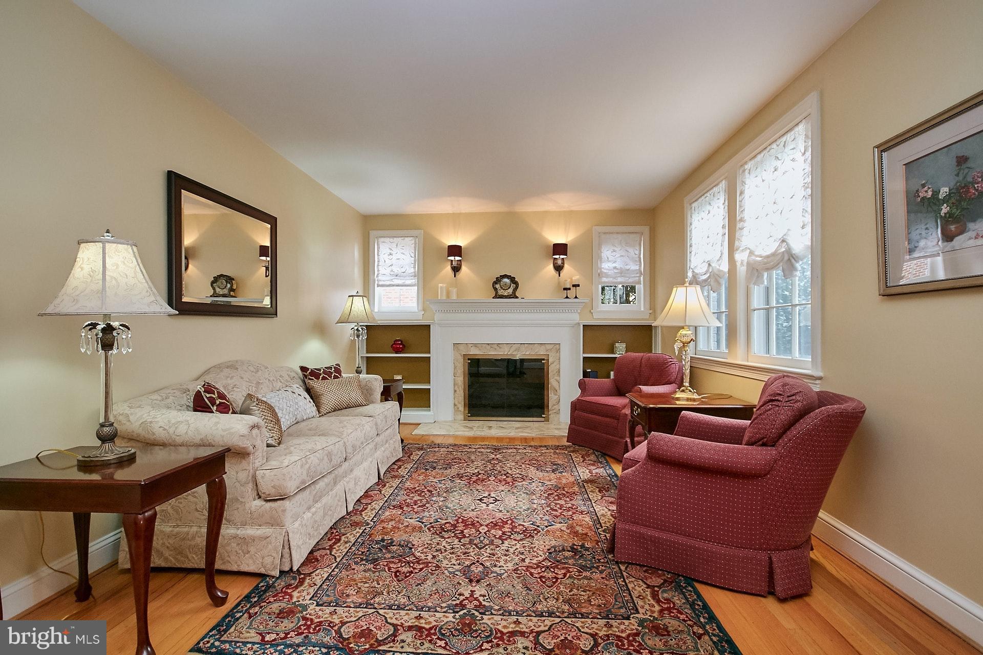 WAVERLY HILLS - Residential