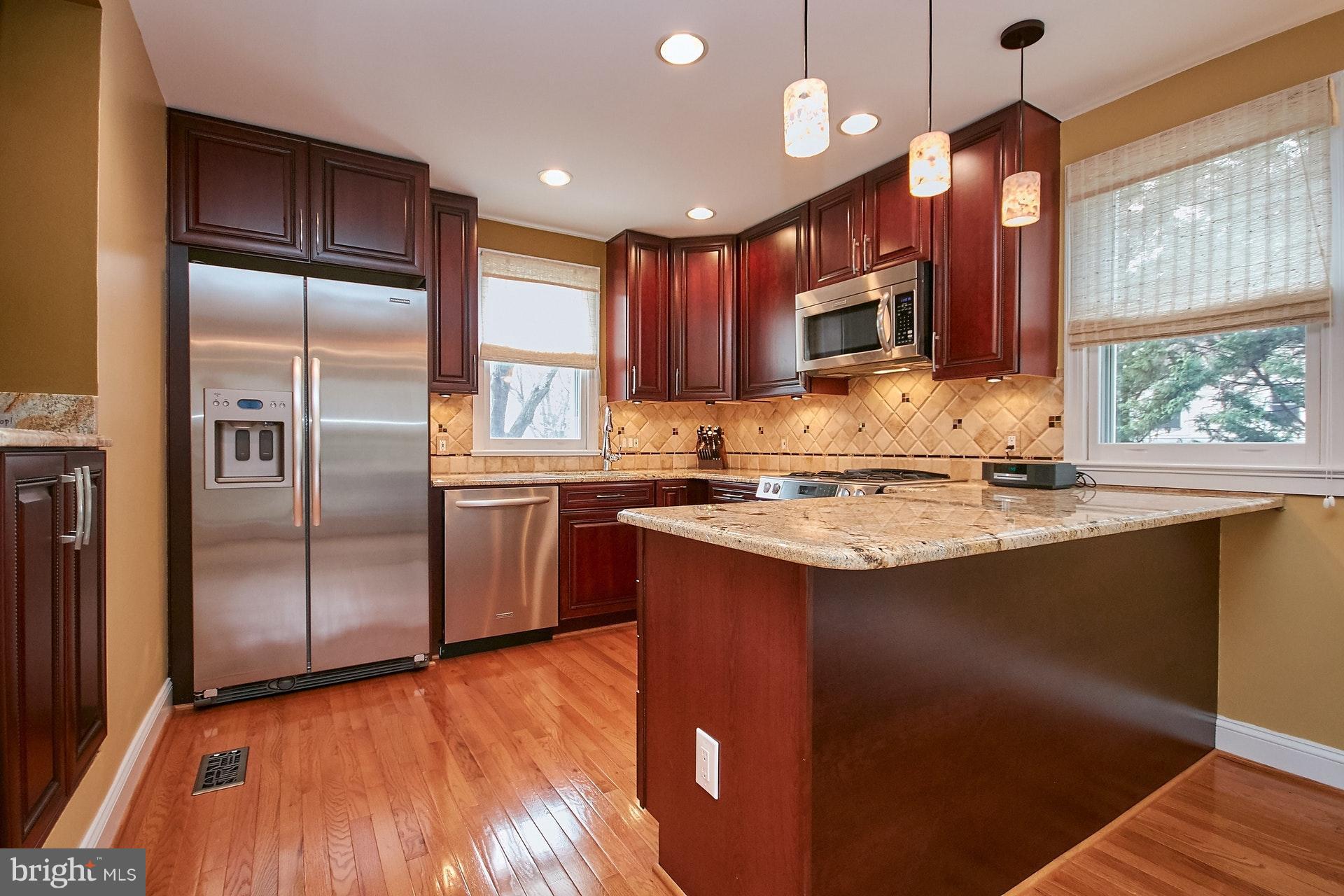 WAVERLY HILLS - Residential