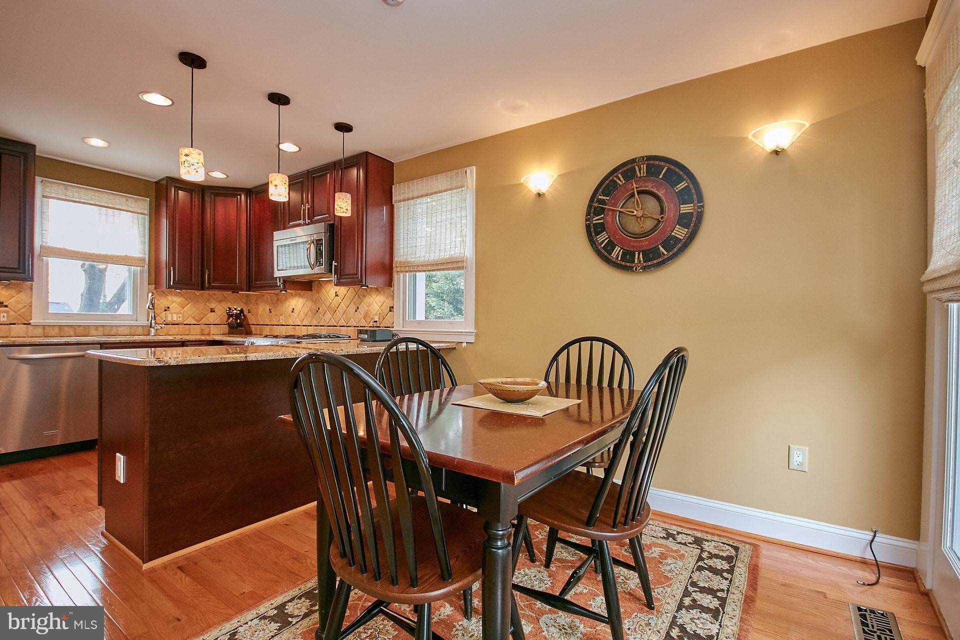 WAVERLY HILLS - Residential