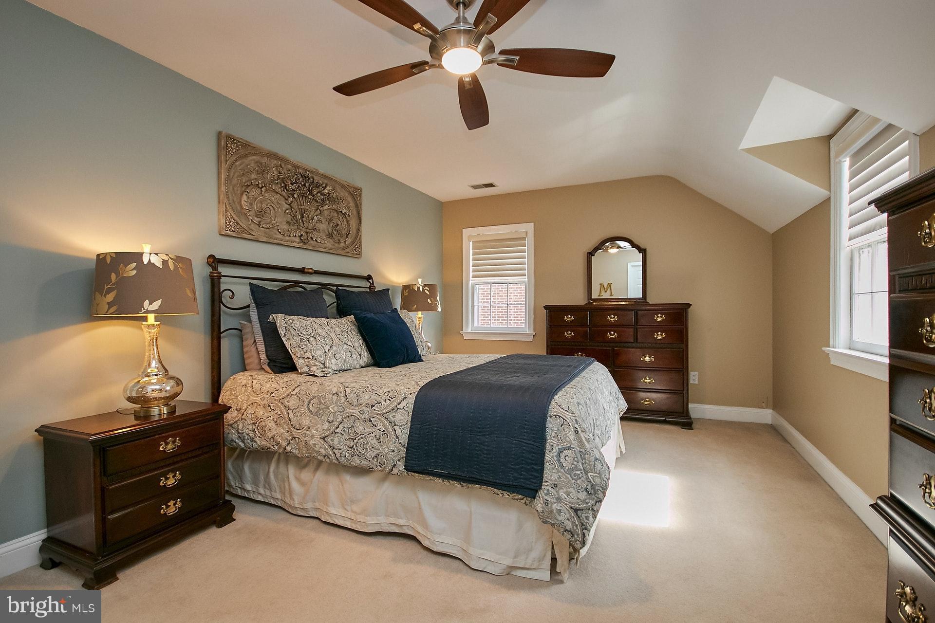 WAVERLY HILLS - Residential