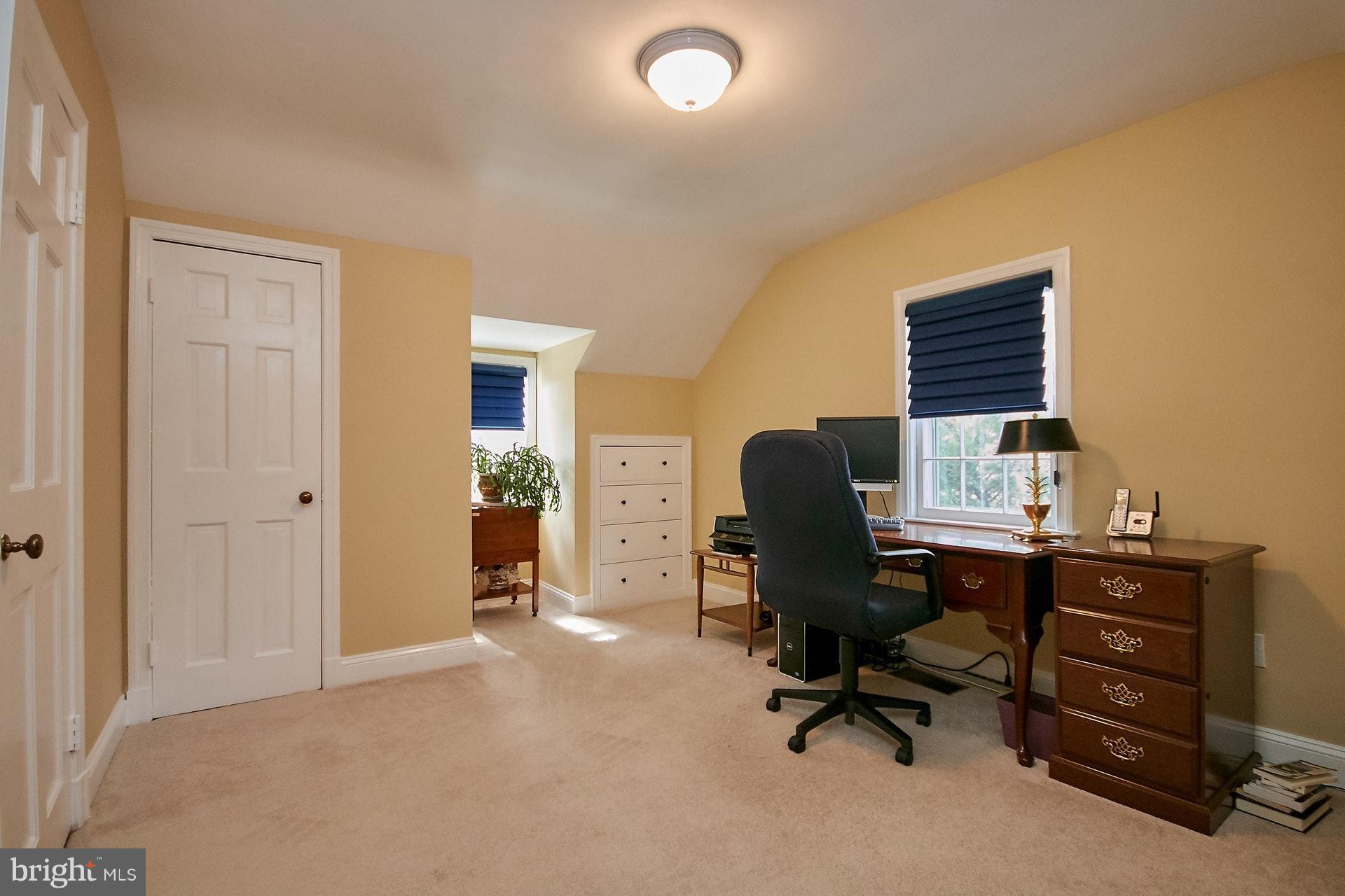 WAVERLY HILLS - Residential