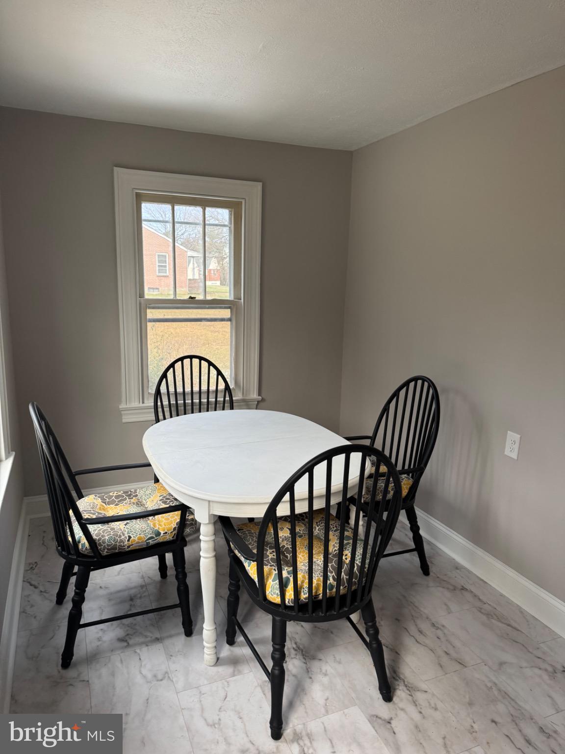 HILLCREST - Residential