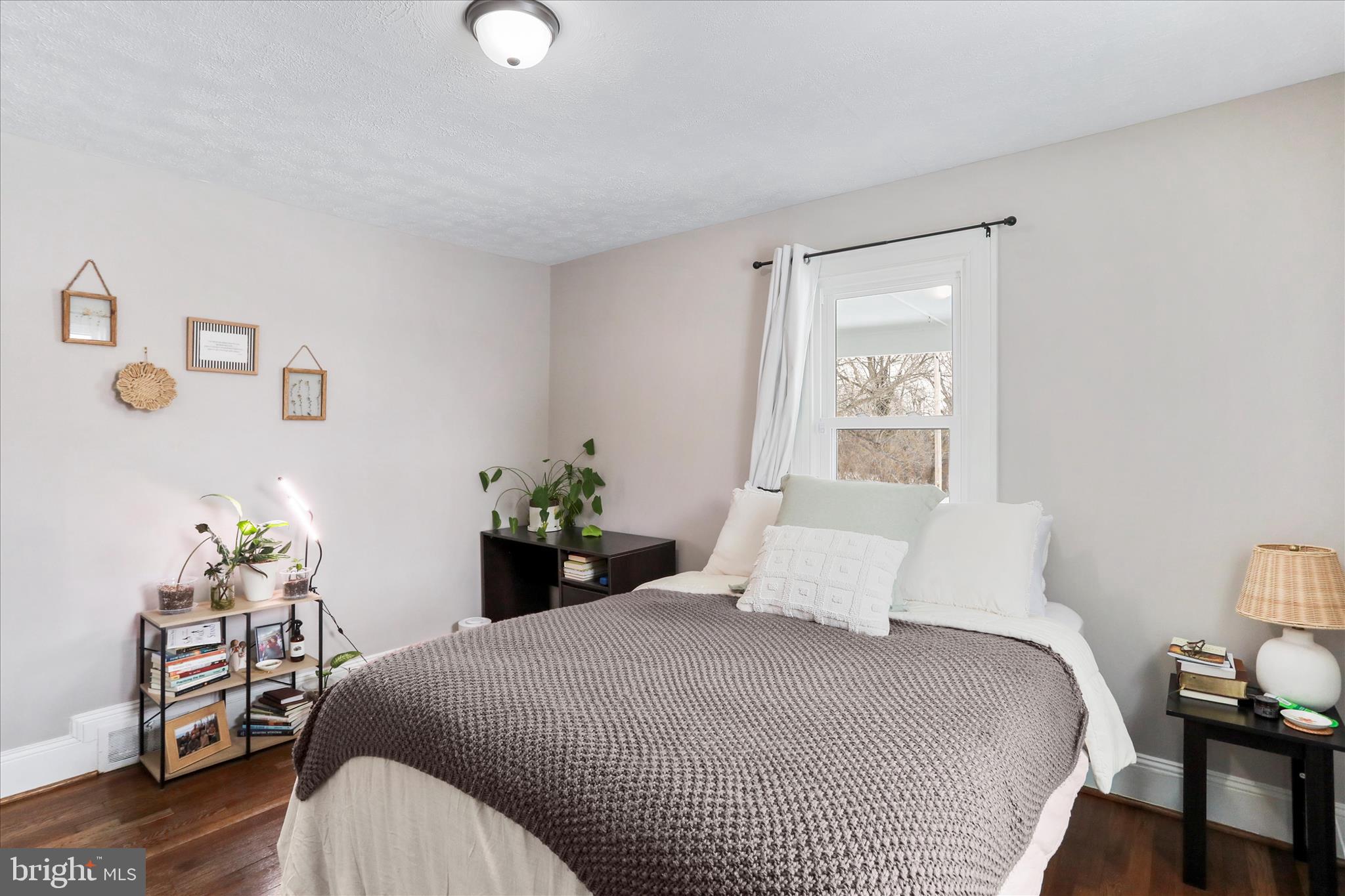 HILLCREST - Residential