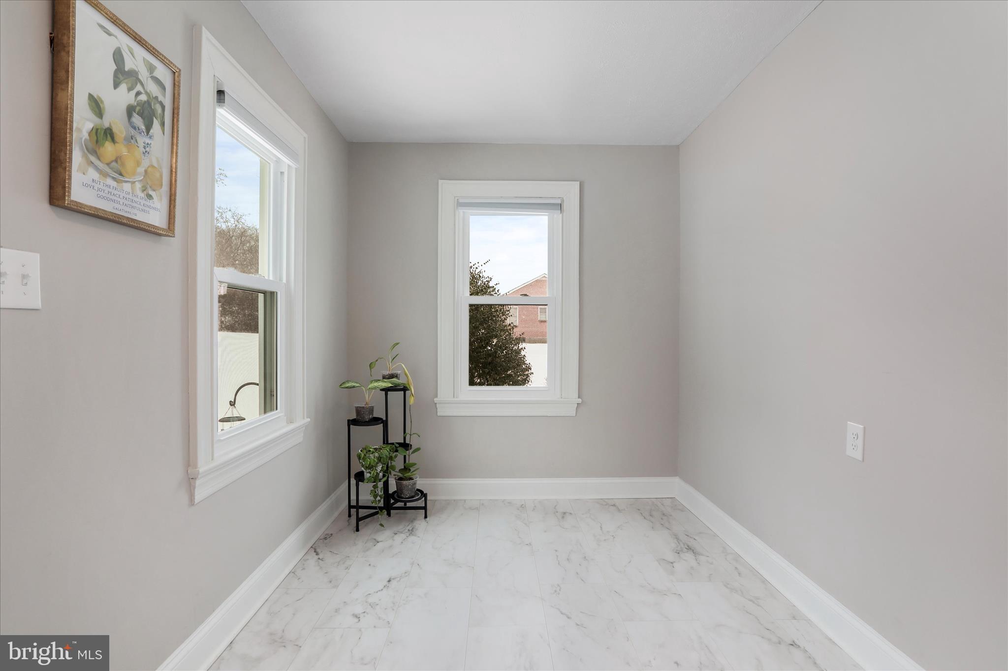 HILLCREST - Residential