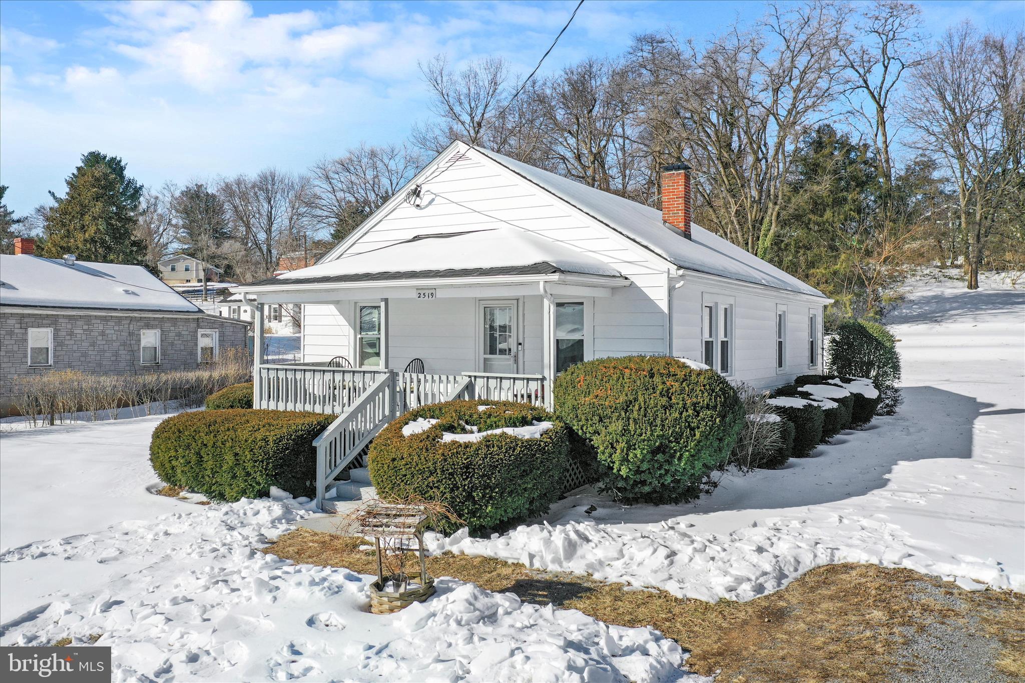 HILLCREST - Residential