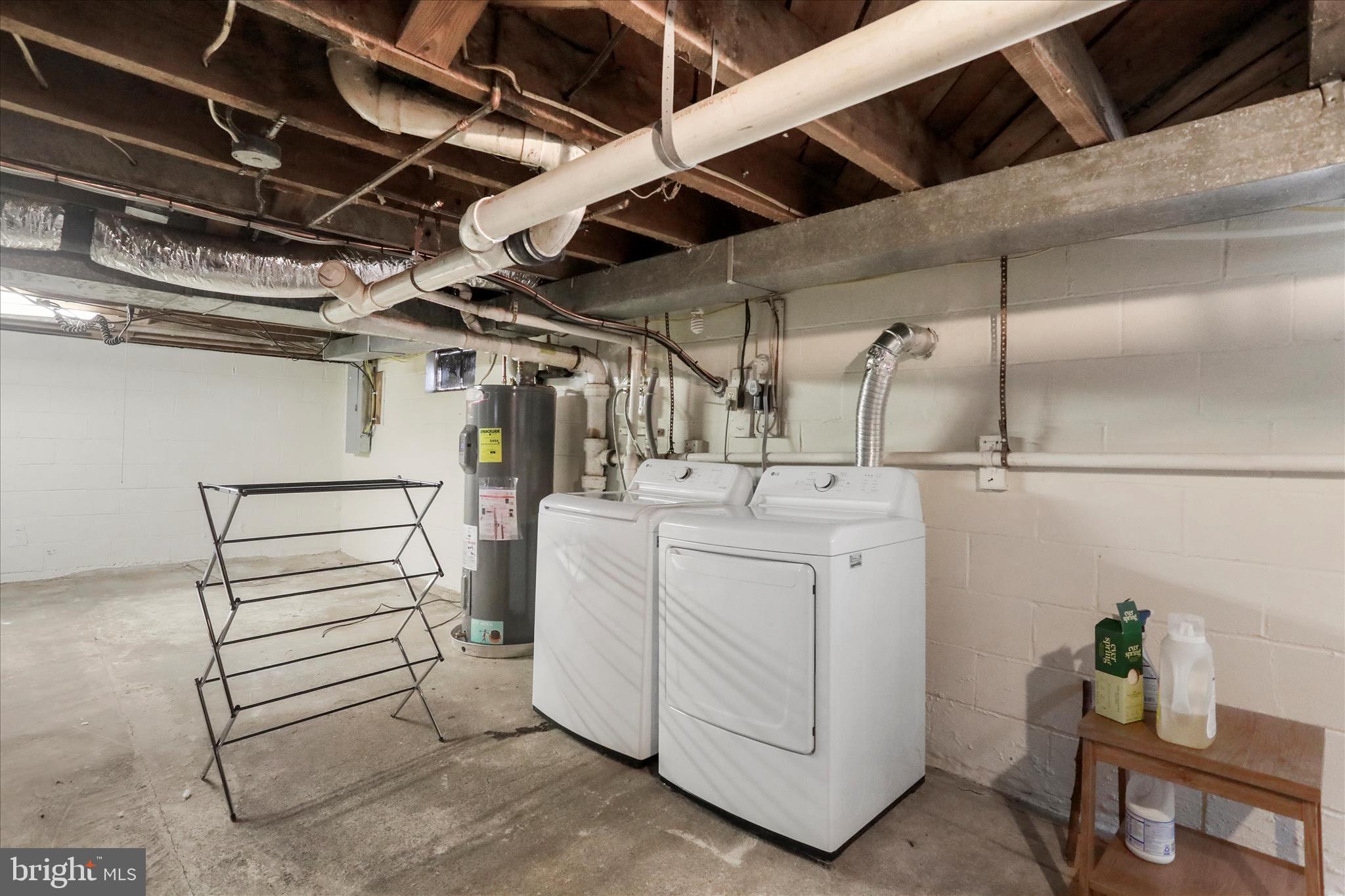 HILLCREST - Residential