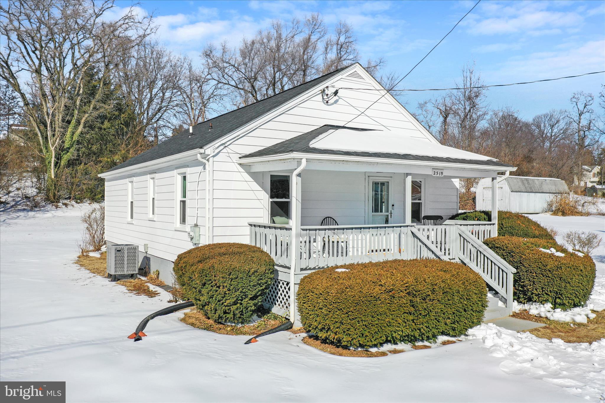 HILLCREST - Residential