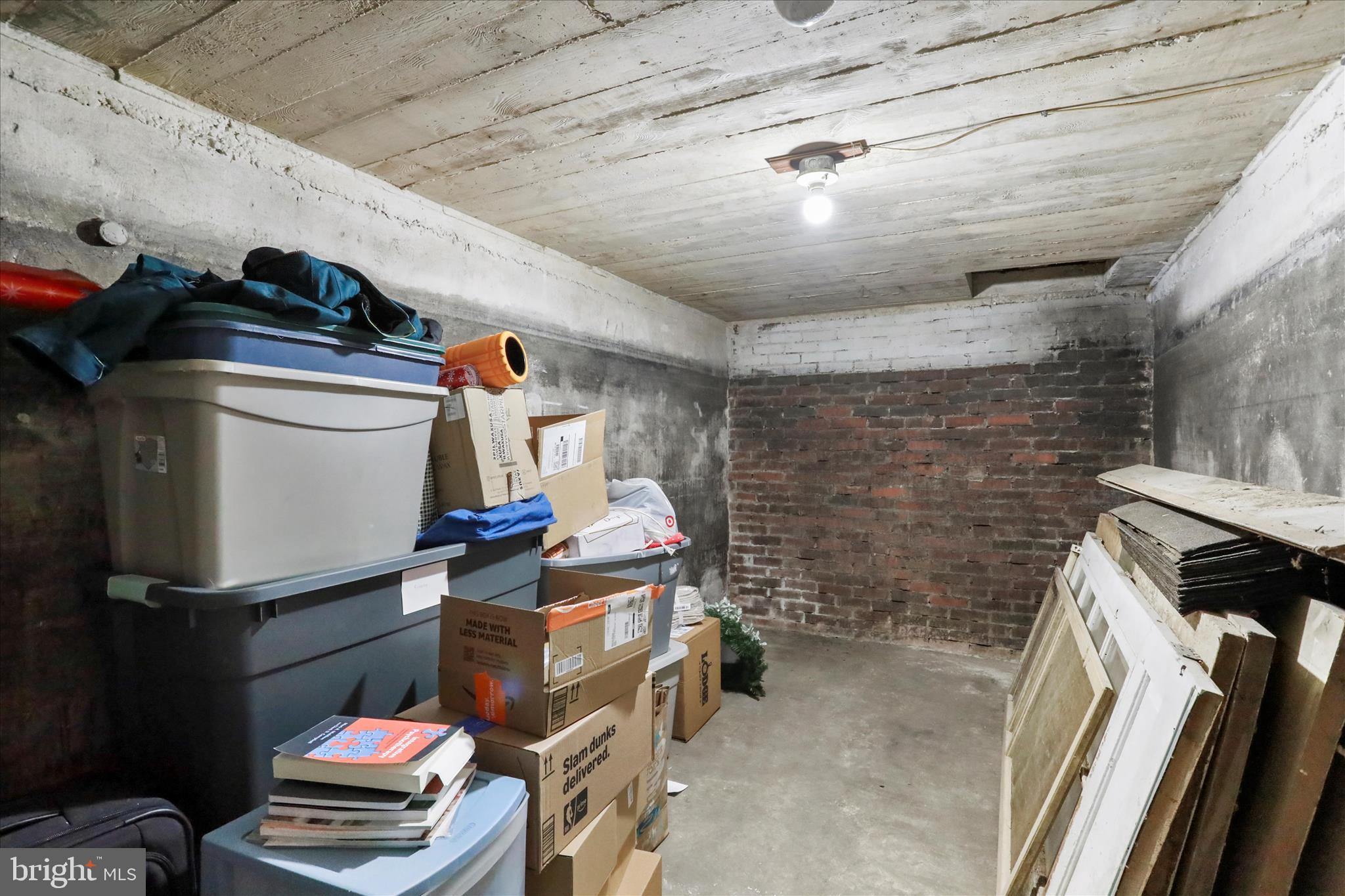 HILLCREST - Residential