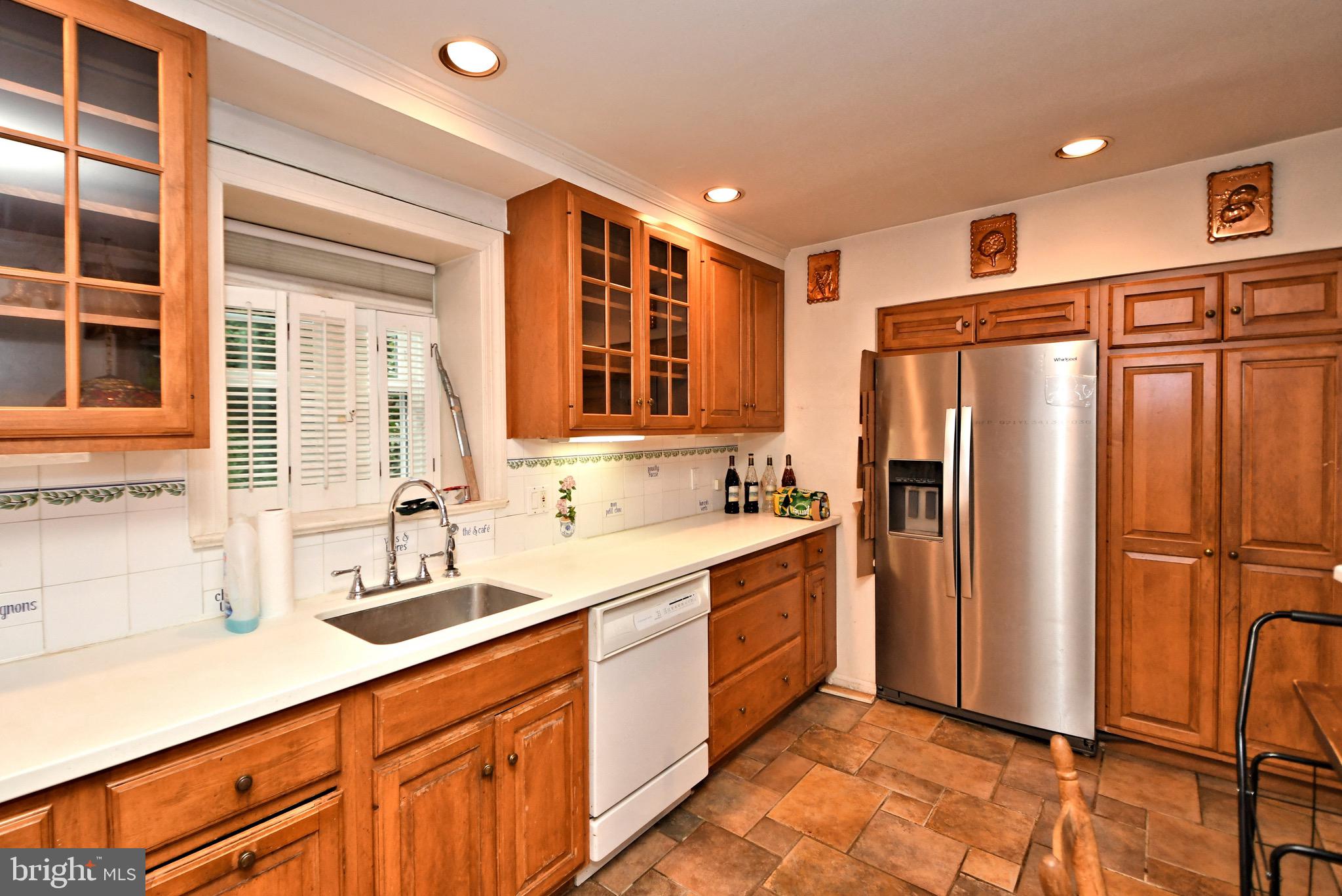 CHESTNUT HILL - Residential