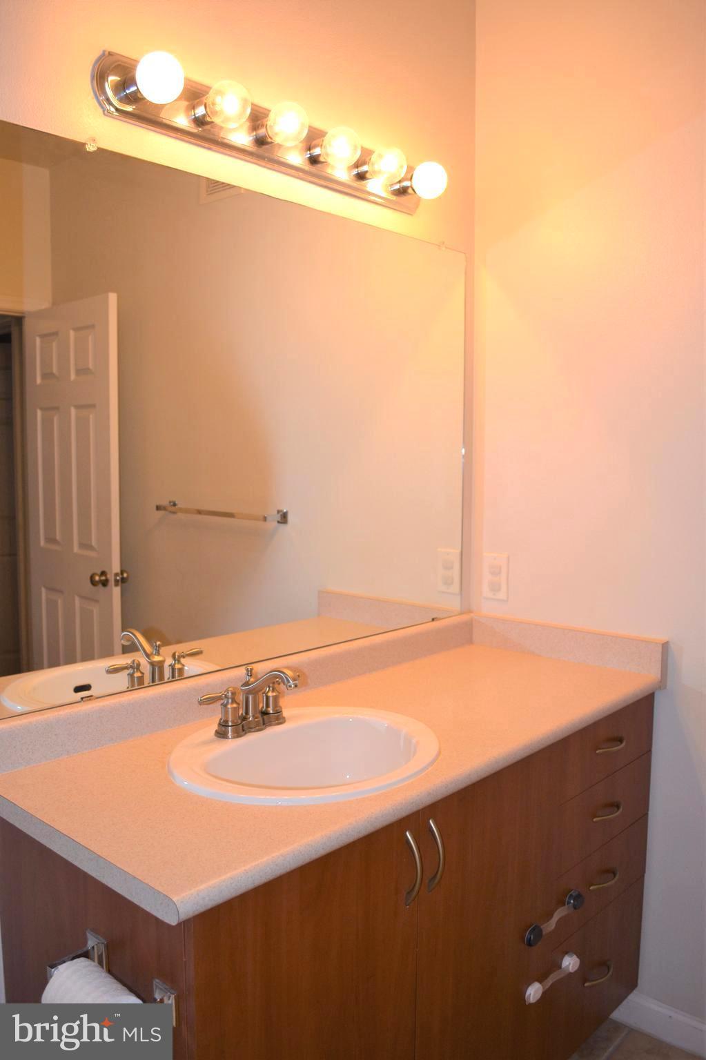 THE ASHMORE - Residential