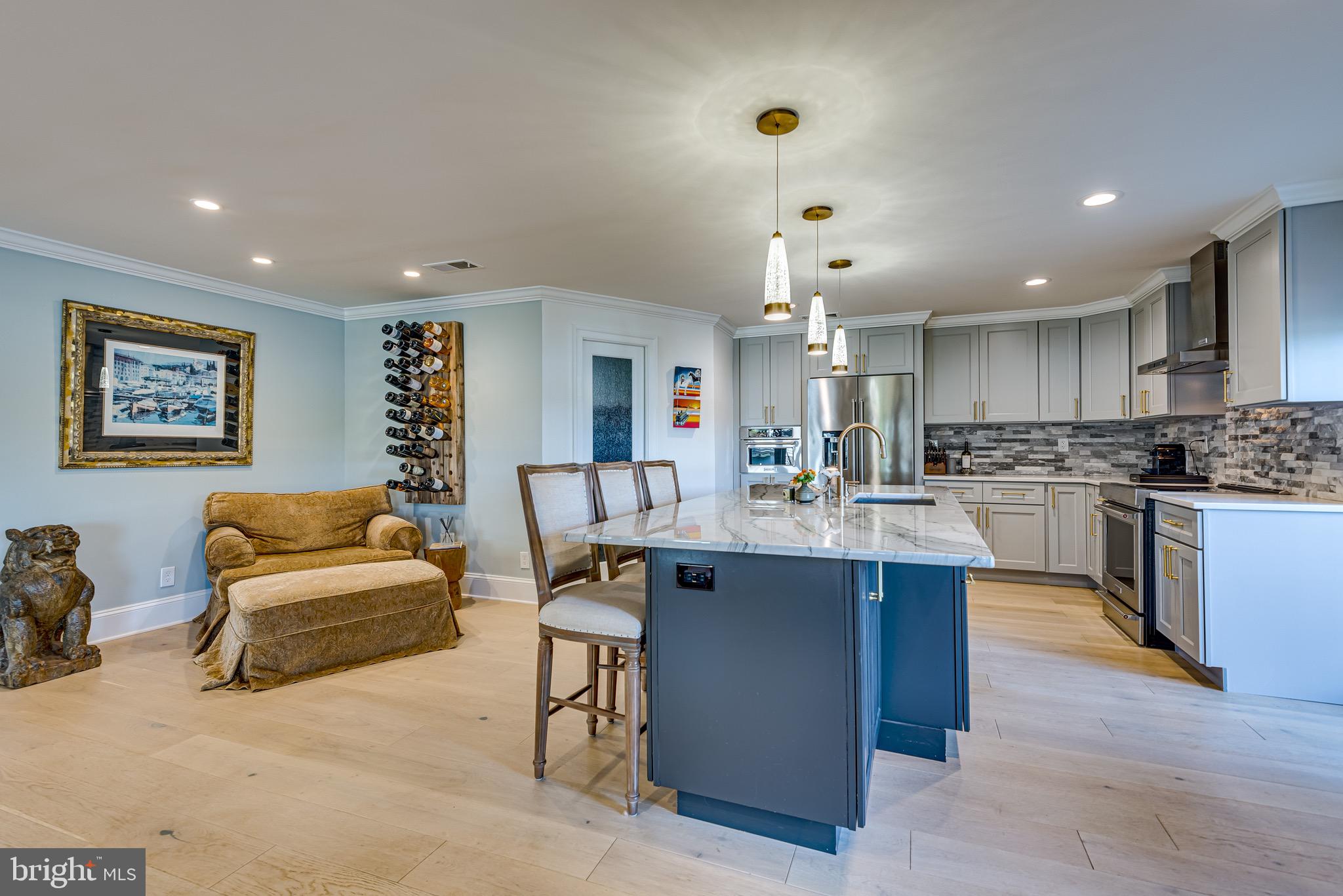 SHEARWATER CONDO - Residential