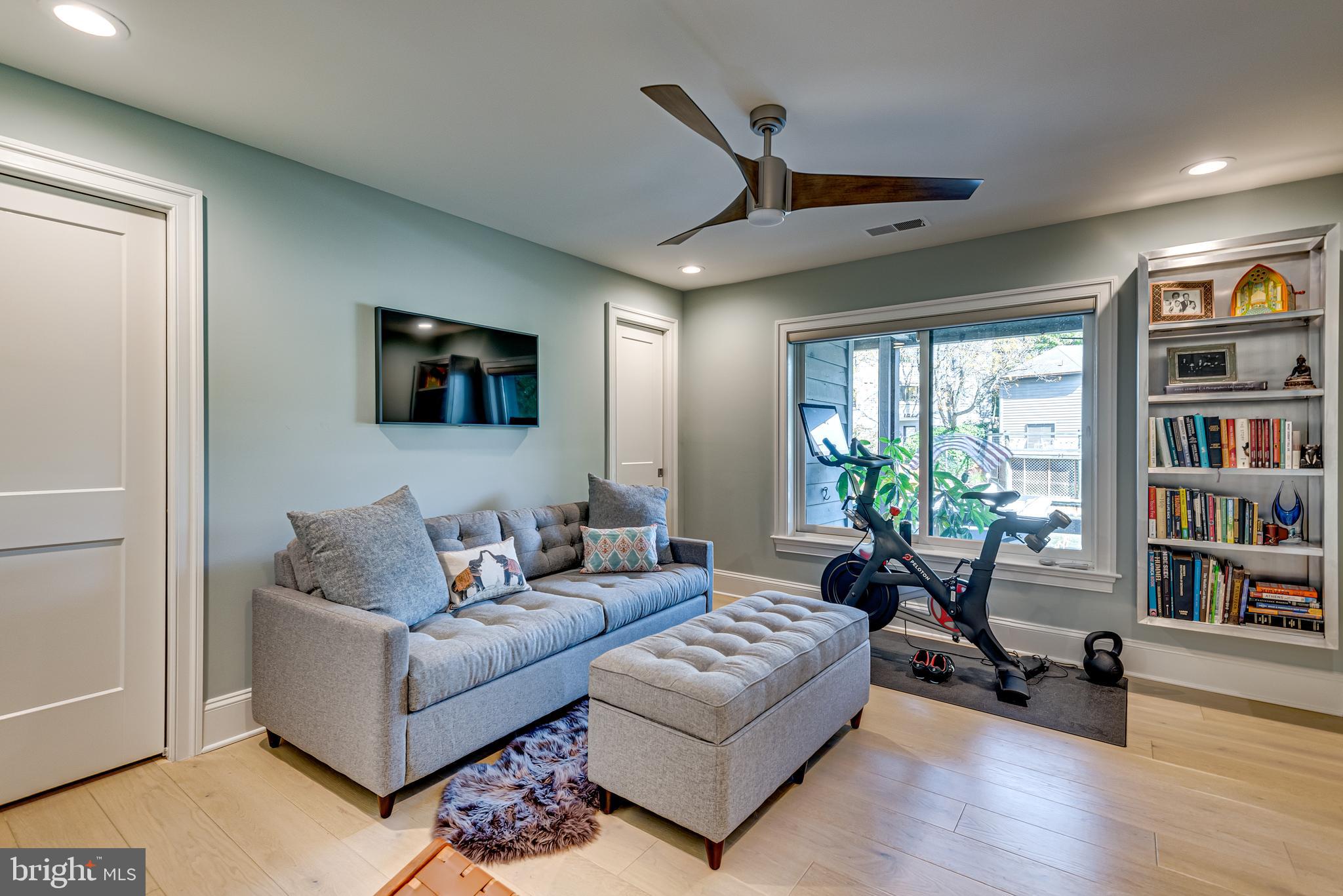 SHEARWATER CONDO - Residential