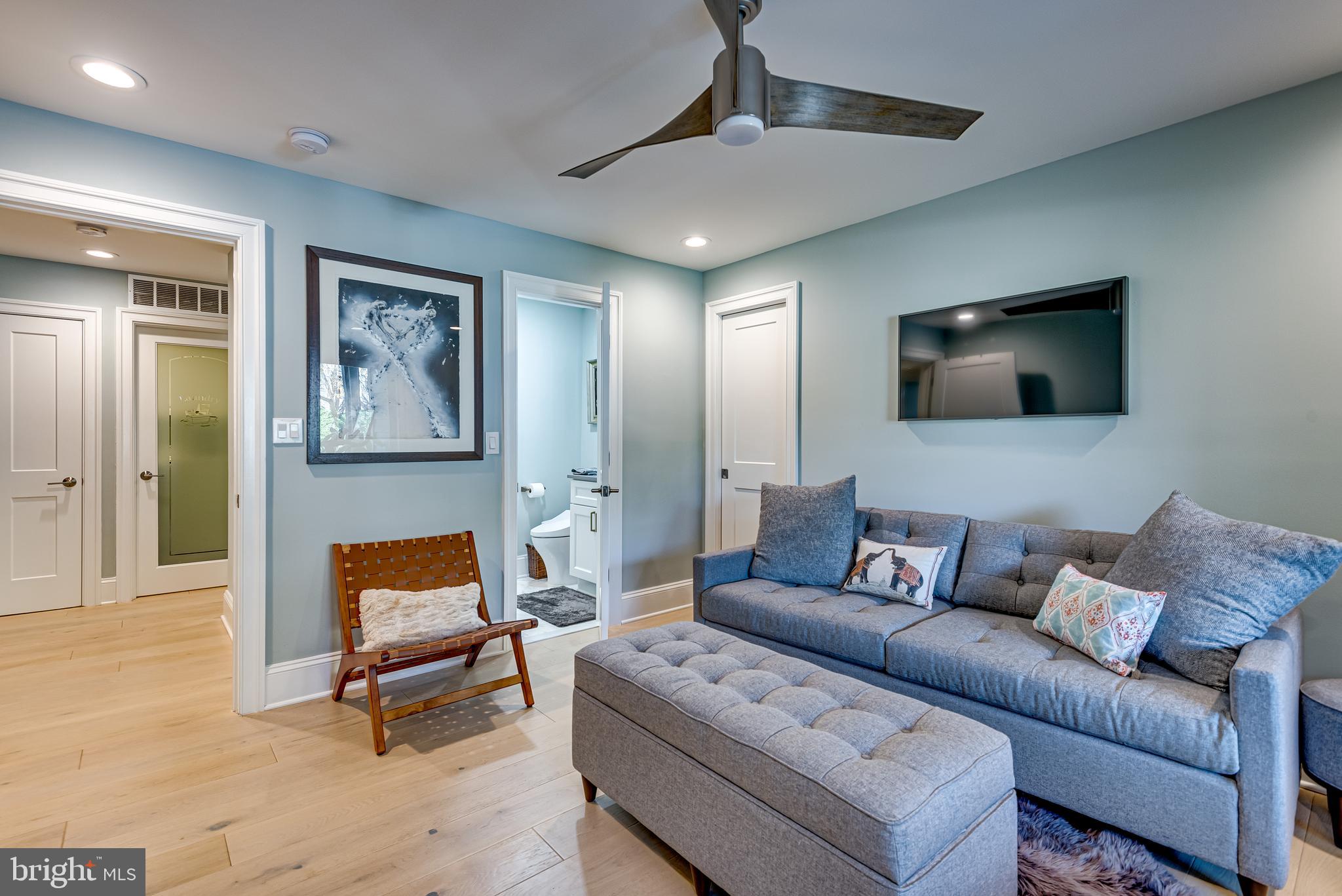 SHEARWATER CONDO - Residential