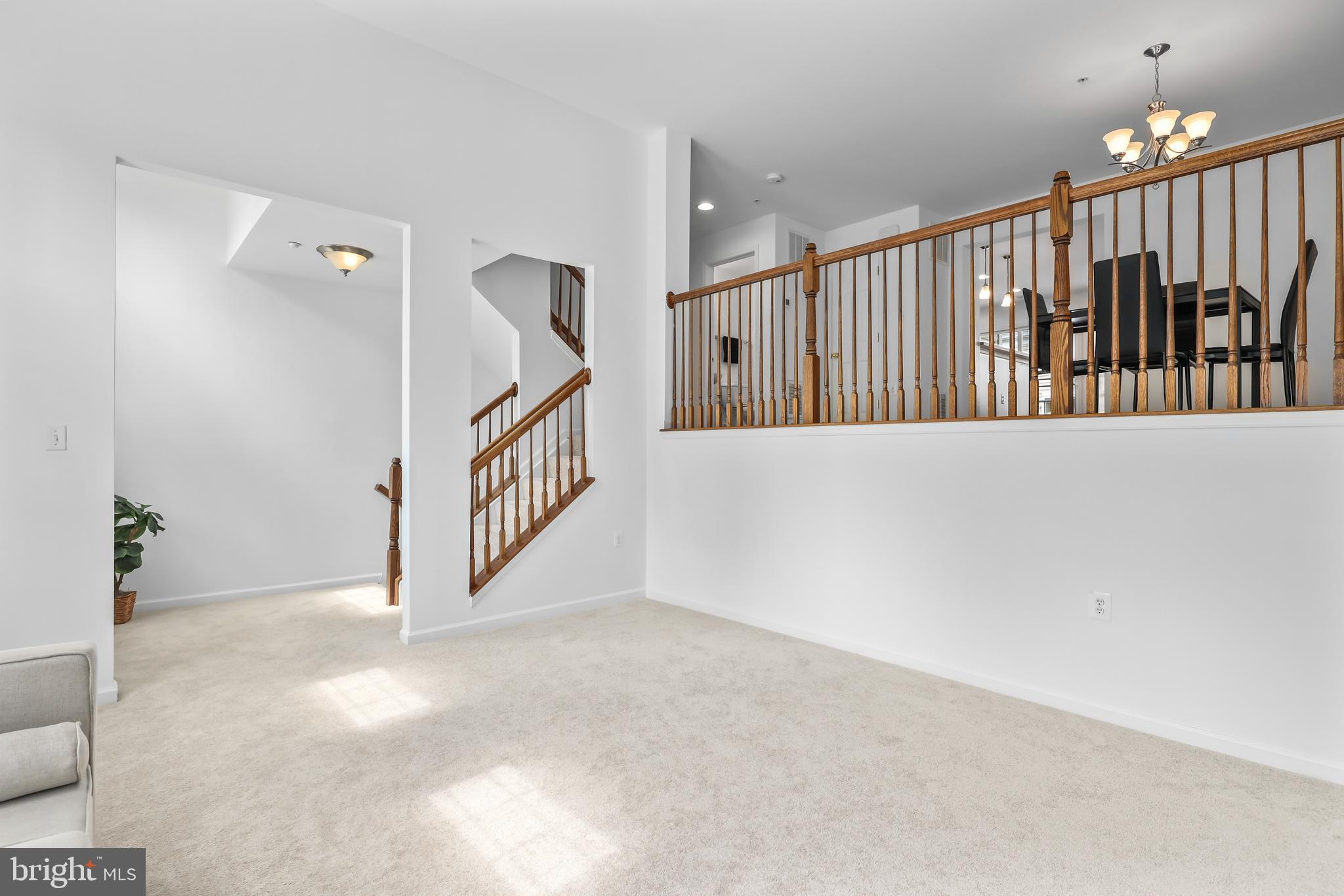 MARKET CENTER CONDOMINIUM - Residential