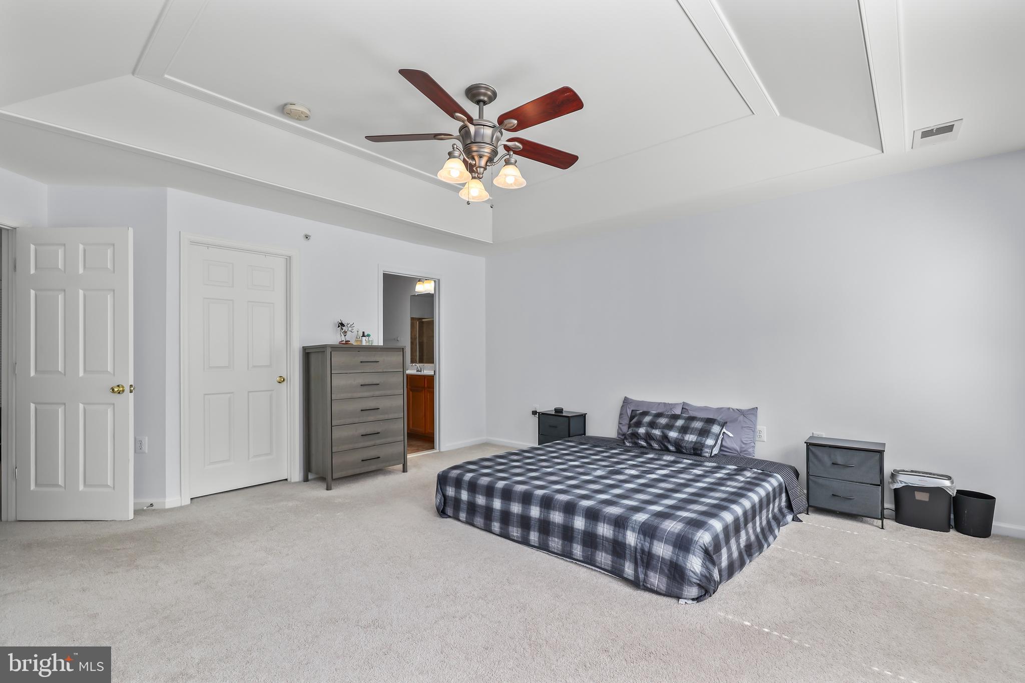 MARKET CENTER CONDOMINIUM - Residential