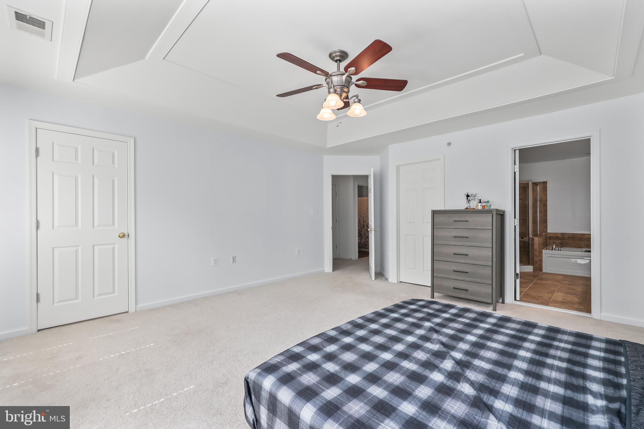 MARKET CENTER CONDOMINIUM - Residential