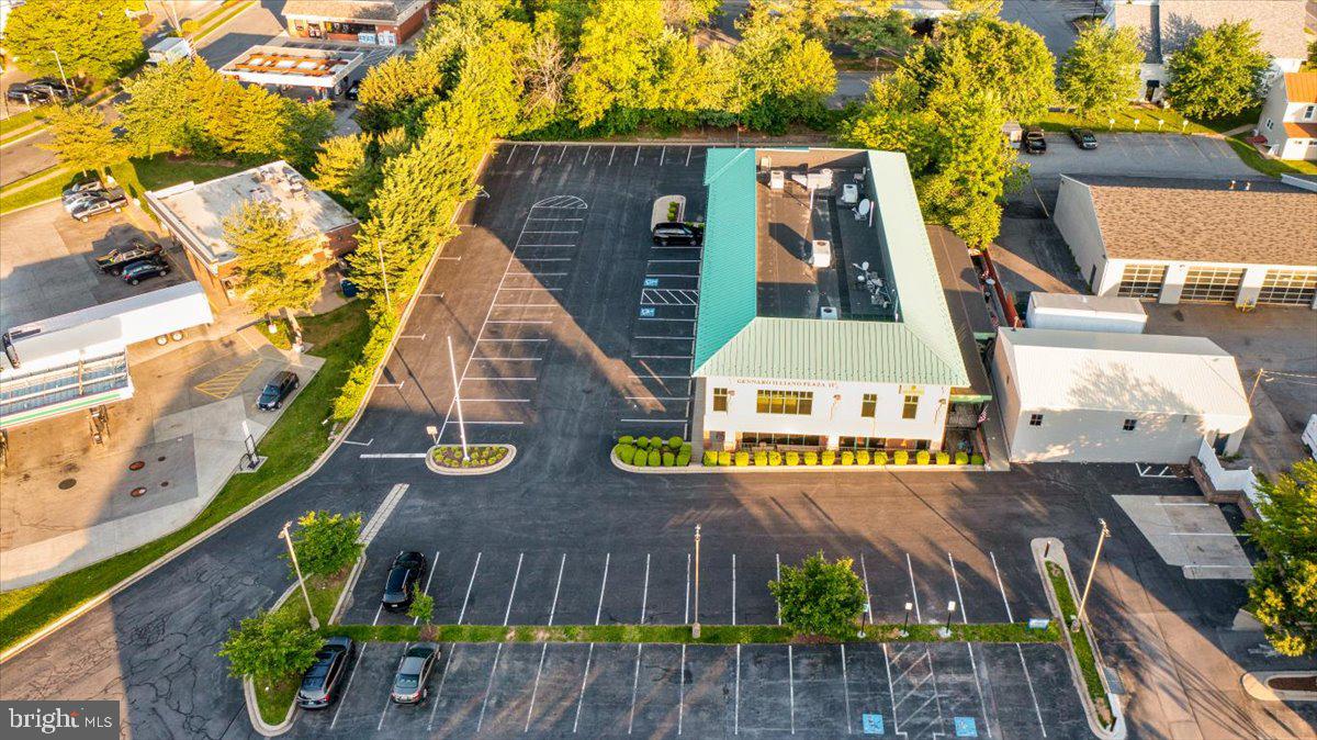 1604 RIDGESIDE DRIVE