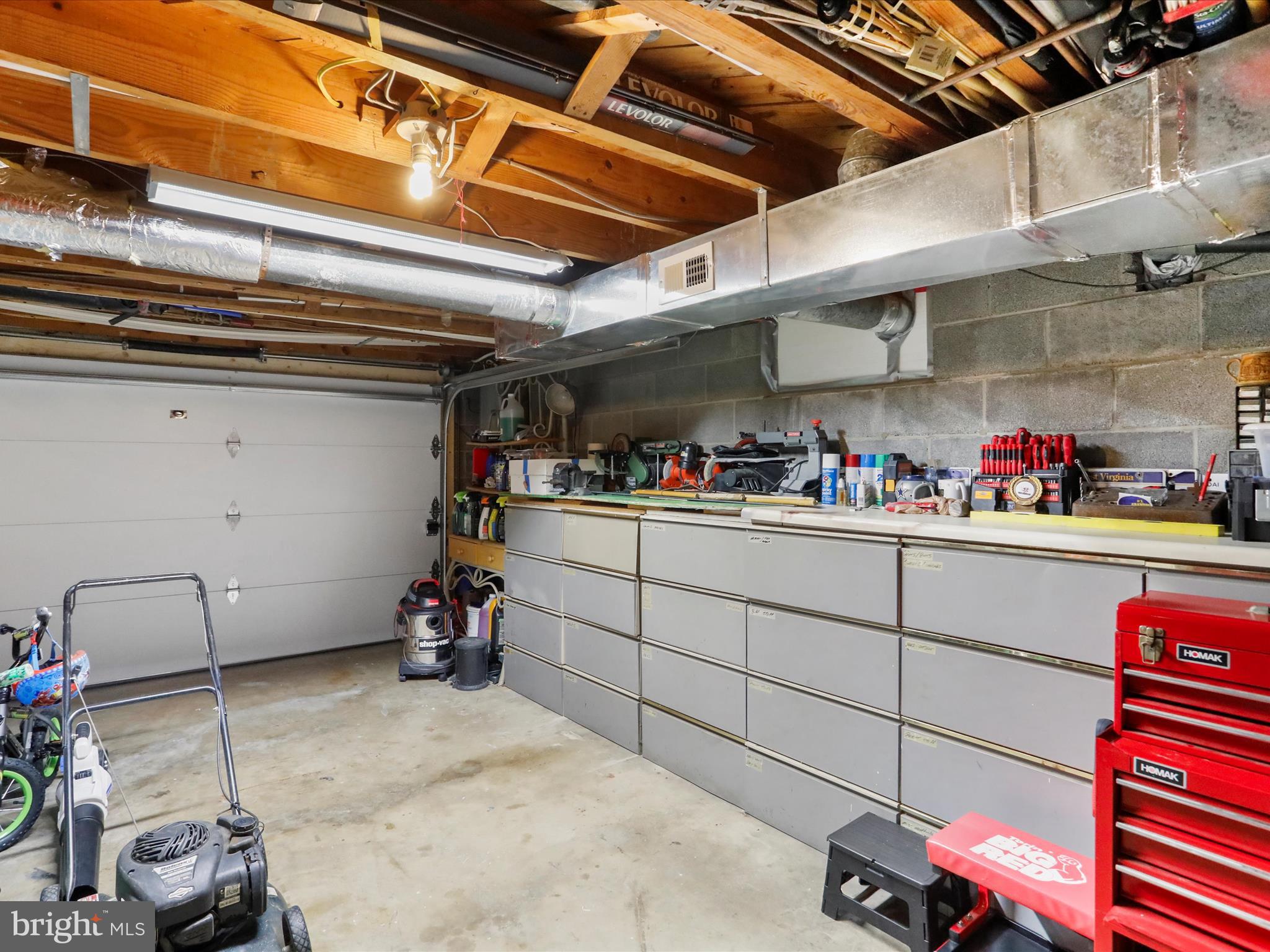 HAWTHORNE HEIGHTS - Residential