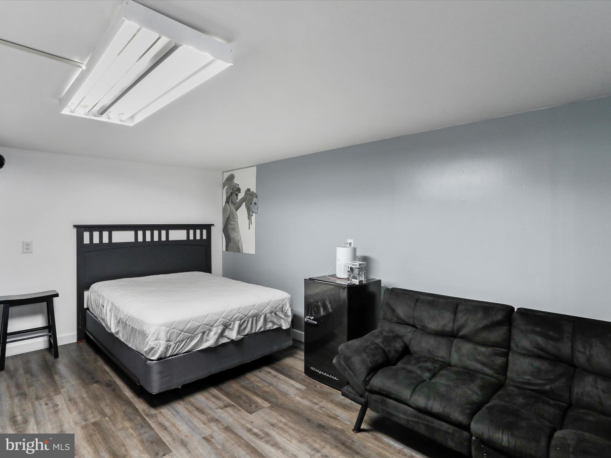 HAWTHORNE HEIGHTS - Residential