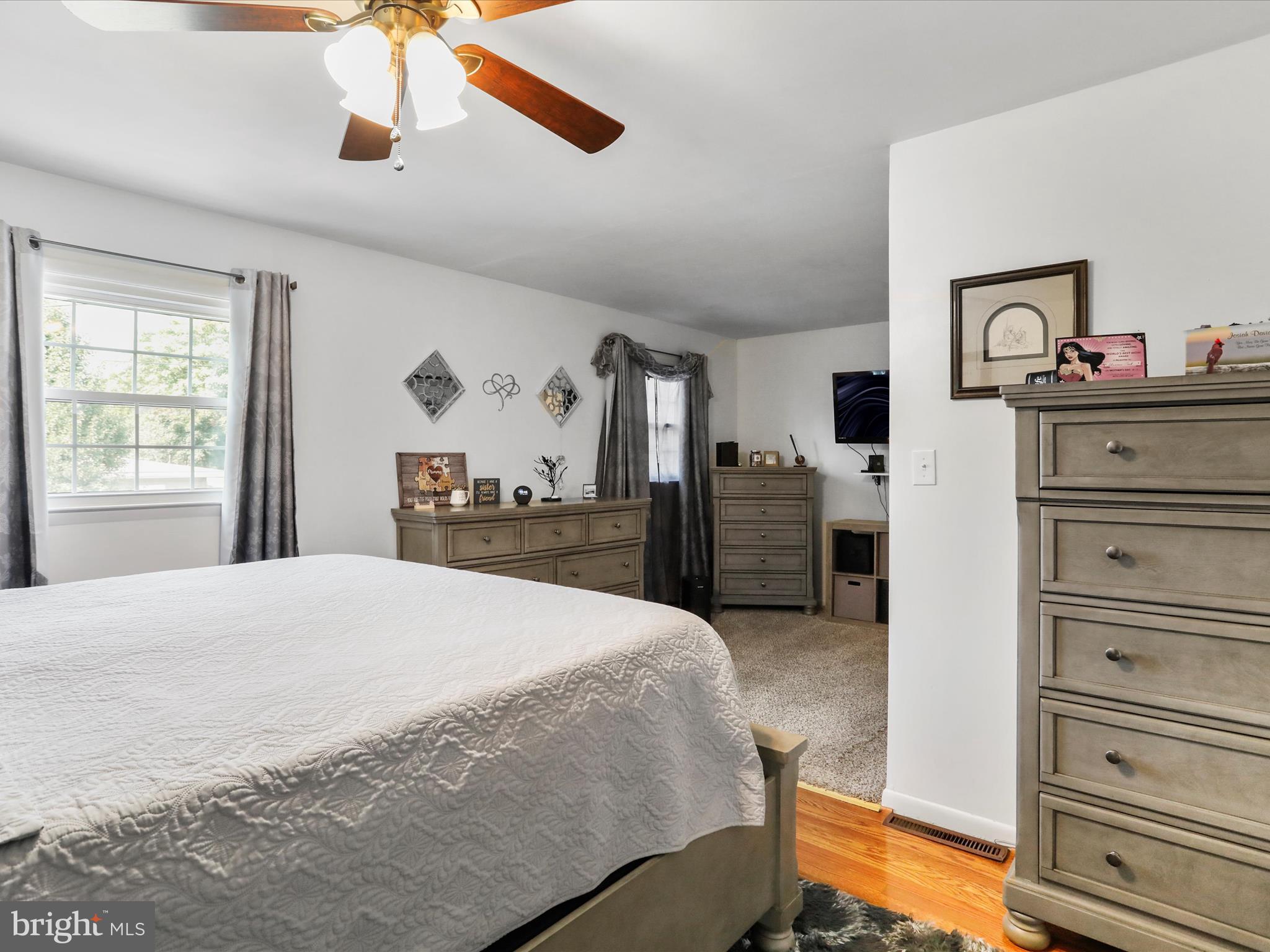 HAWTHORNE HEIGHTS - Residential