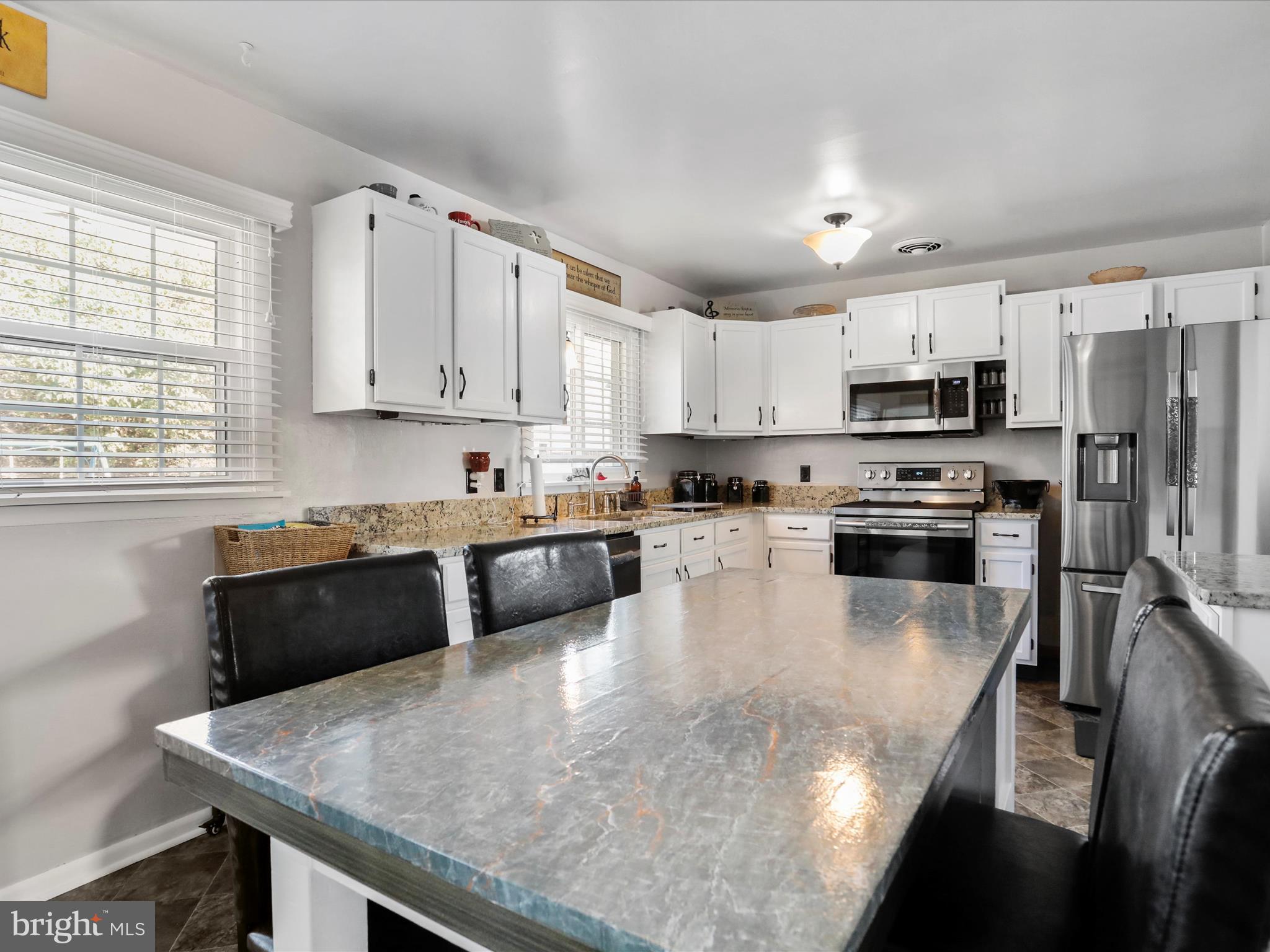 HAWTHORNE HEIGHTS - Residential