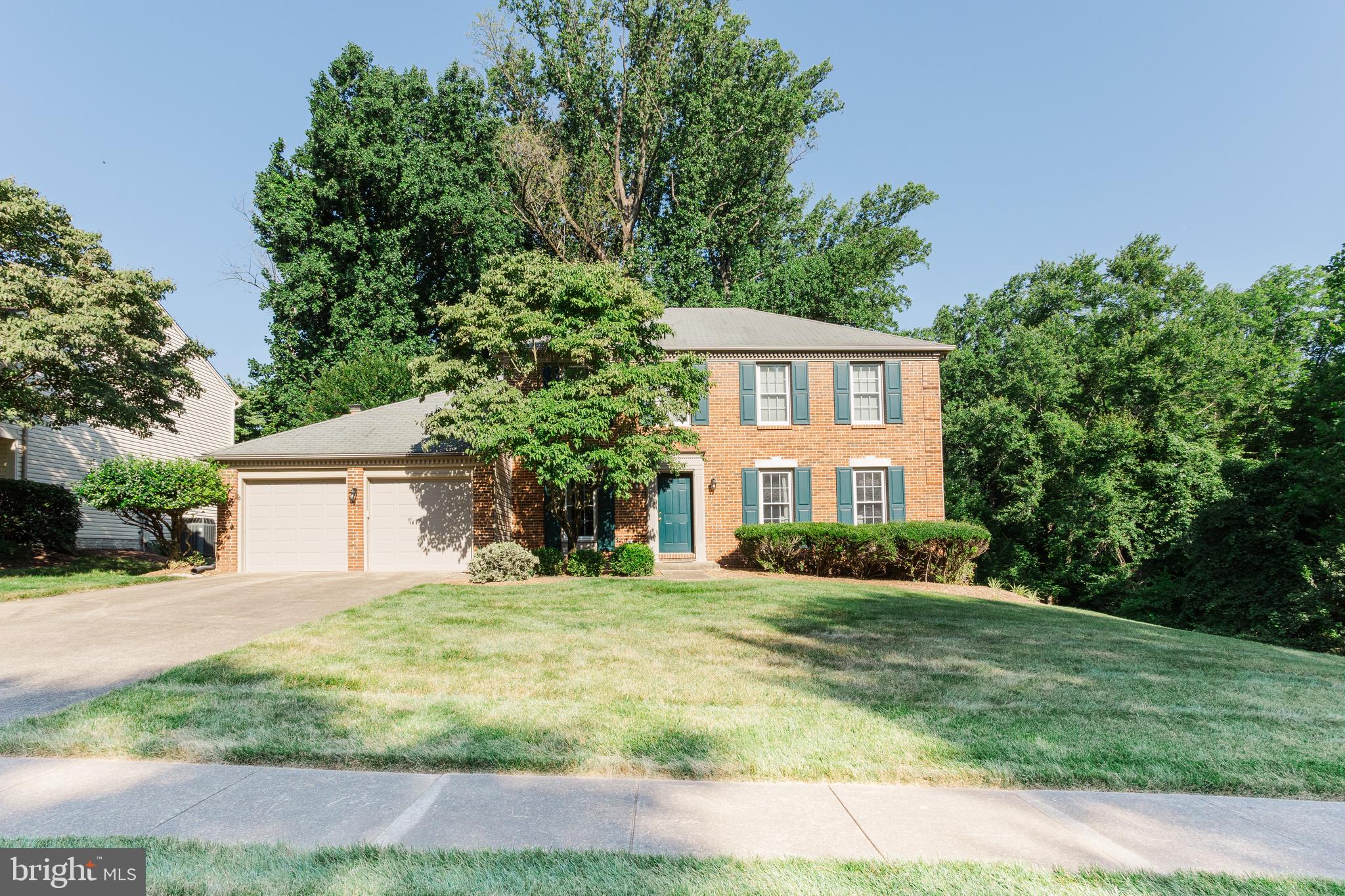 SILENTREE OF TYSONS - Residential Lease