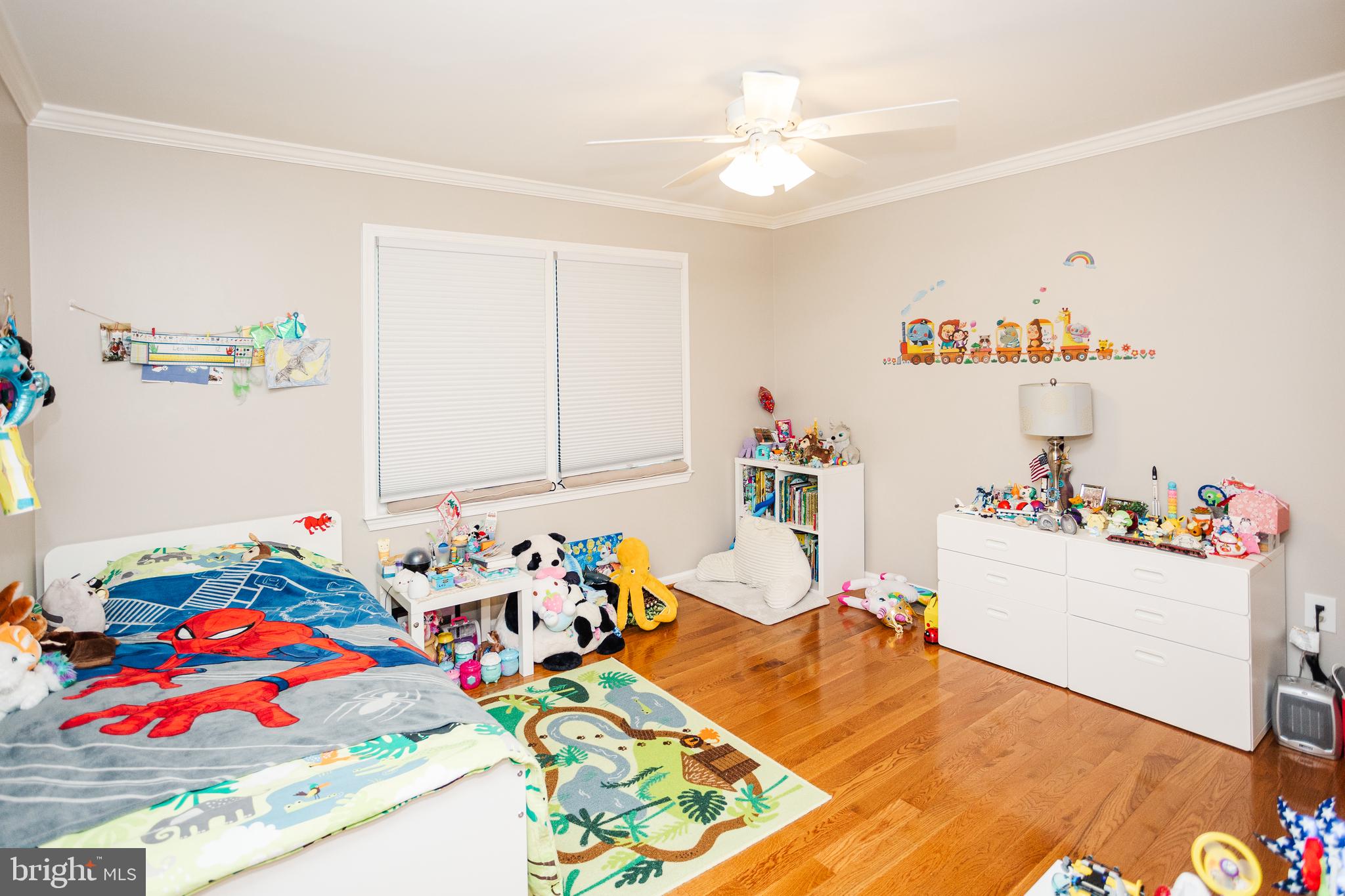 SILENTREE OF TYSONS - Residential Lease