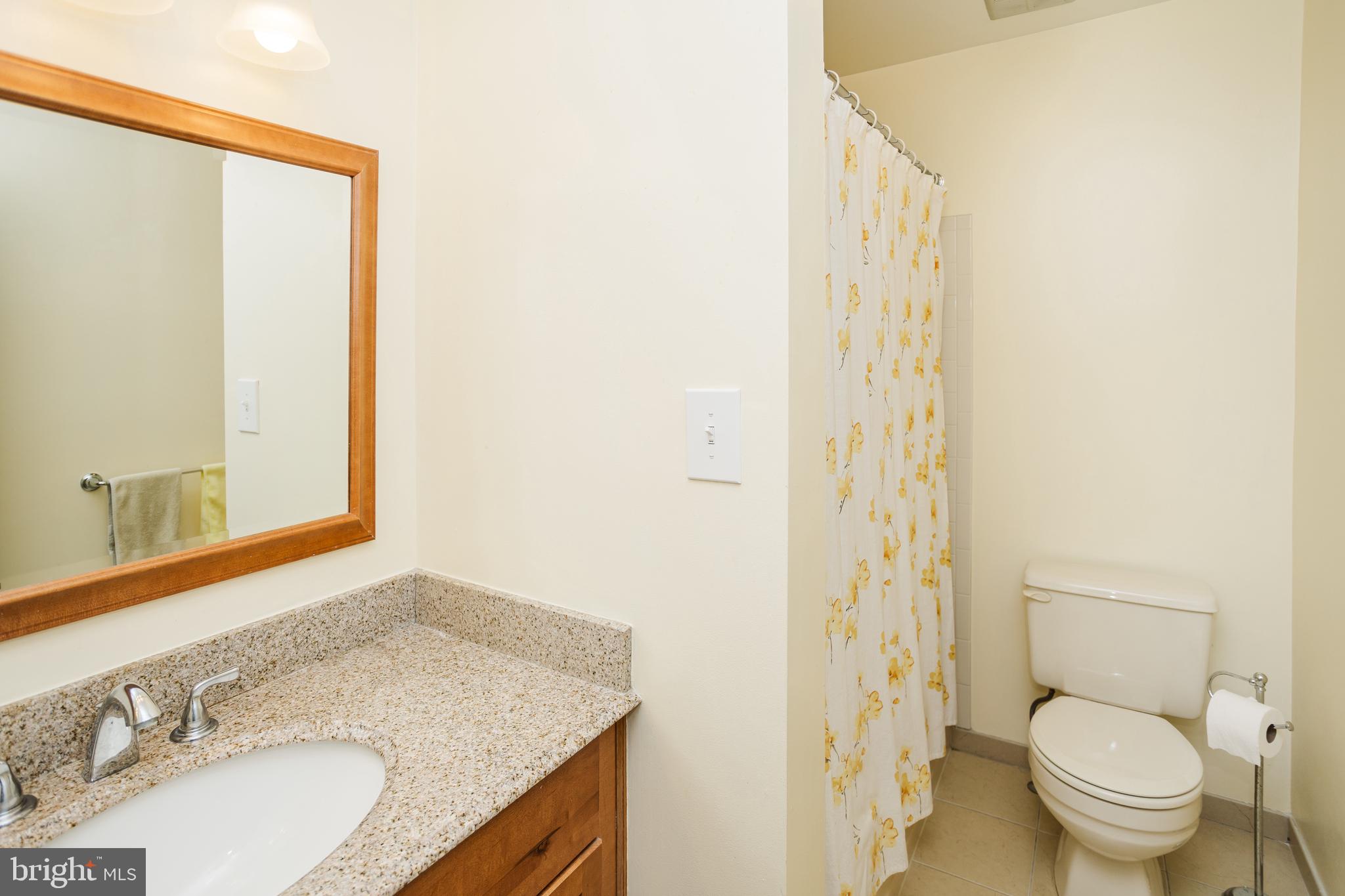 SILENTREE OF TYSONS - Residential Lease