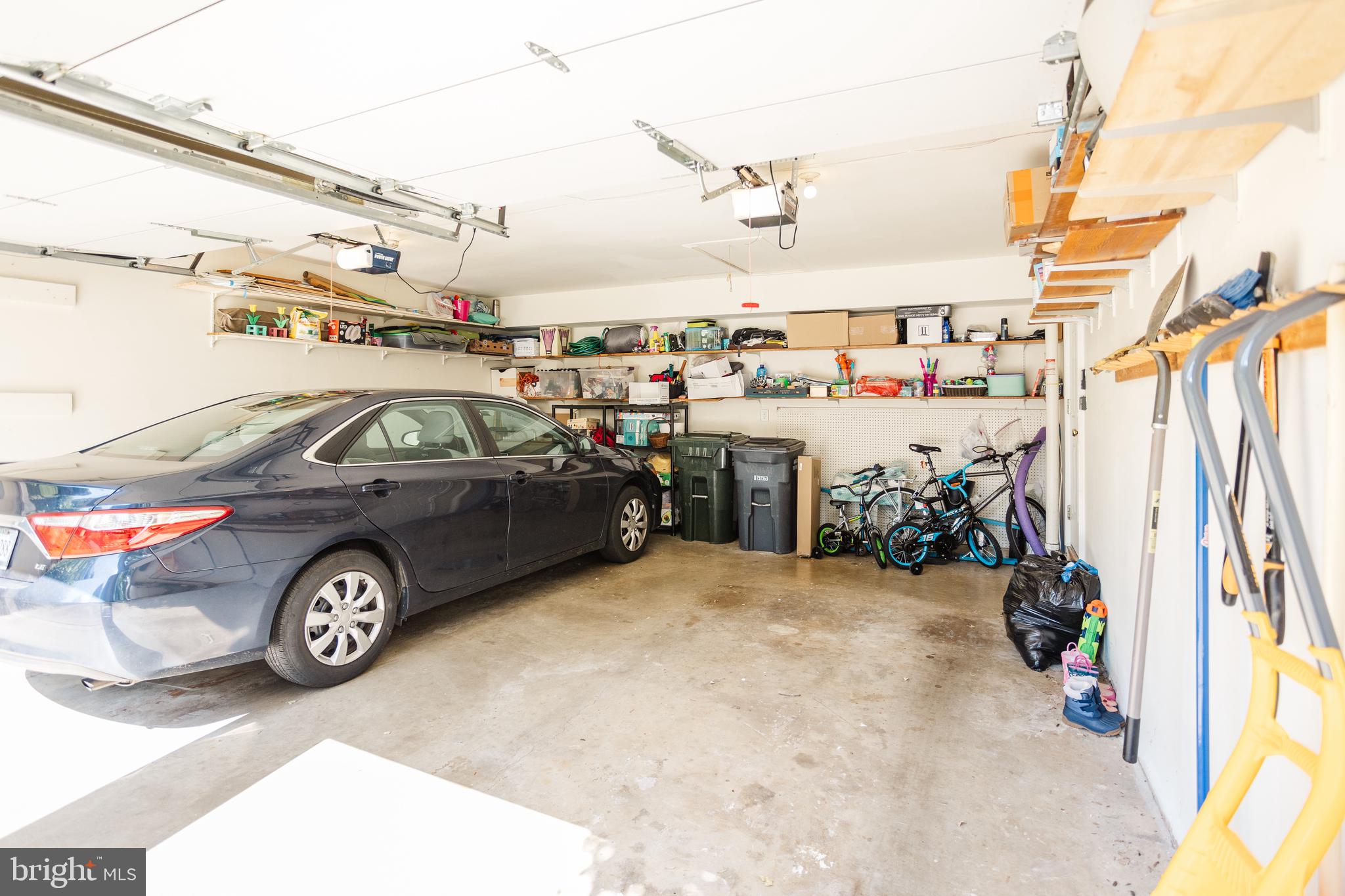 SILENTREE OF TYSONS - Residential Lease