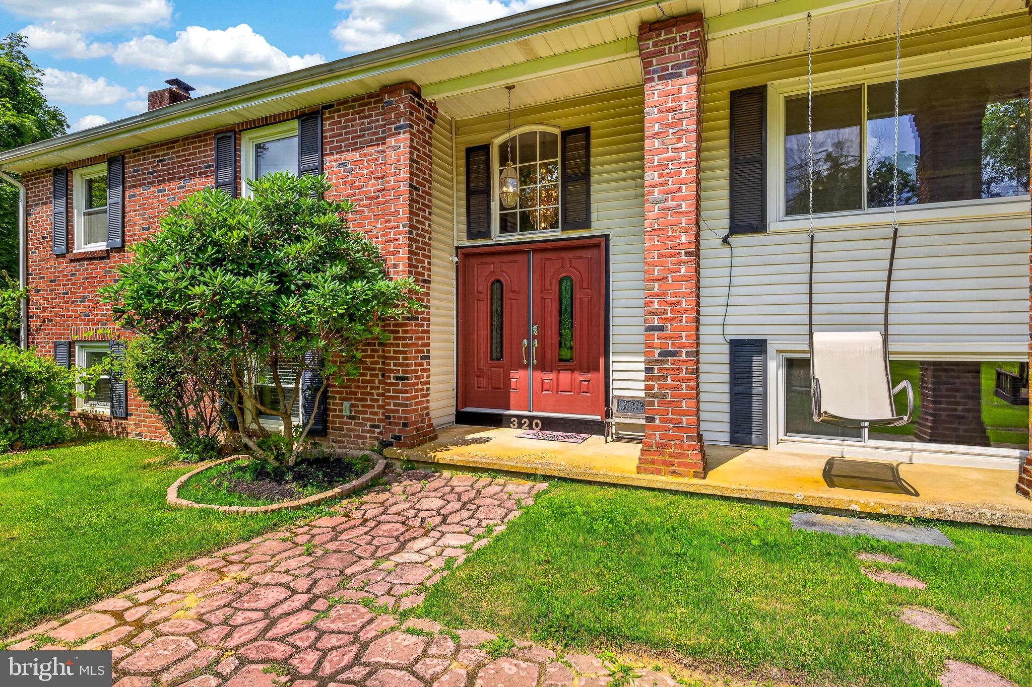 320 BARNESTON ROAD
