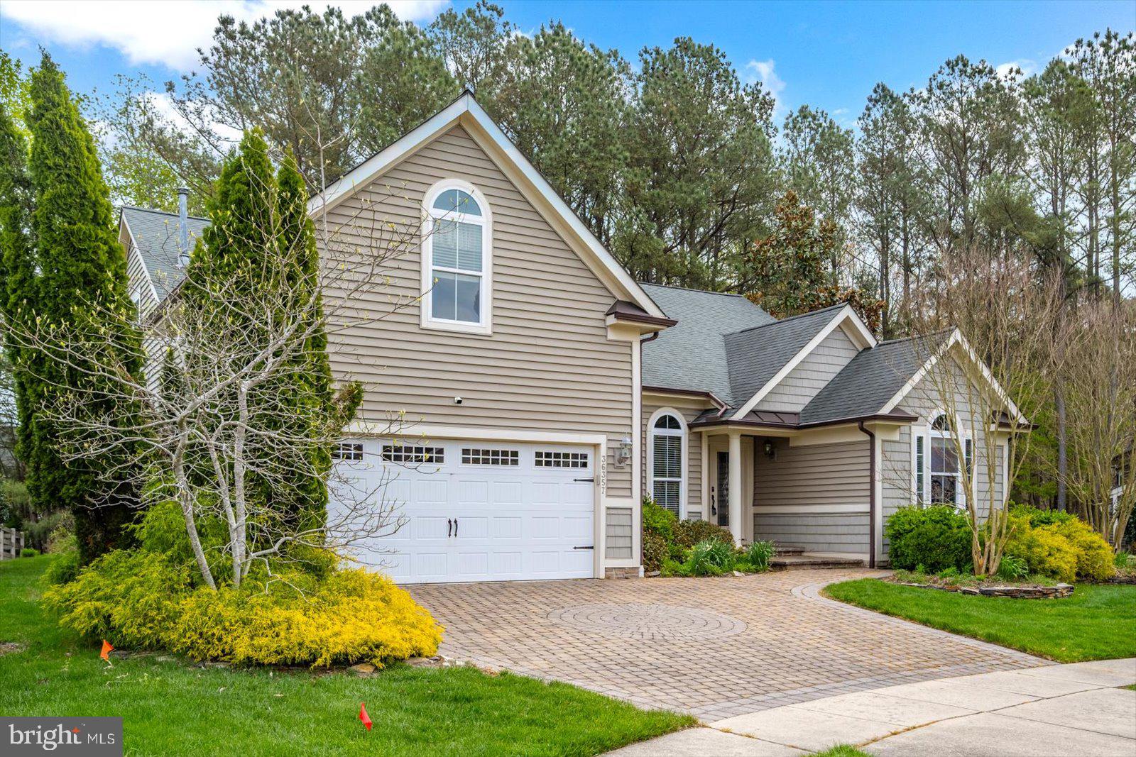 36357 REDSTART COURT