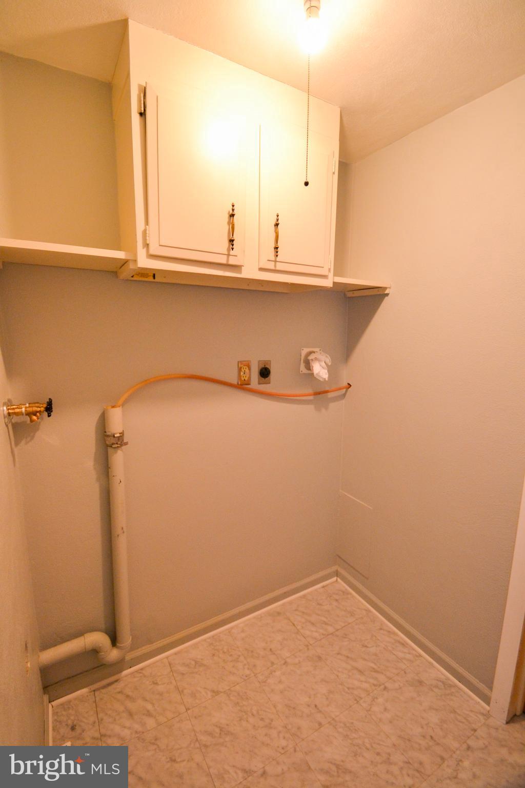 KALTEN ACRES - Residential