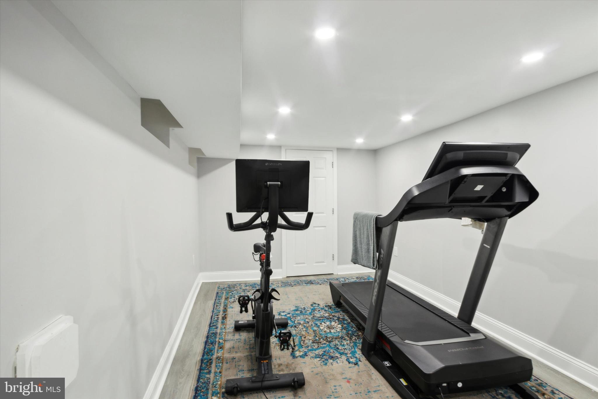 BRIDESBURG - Residential