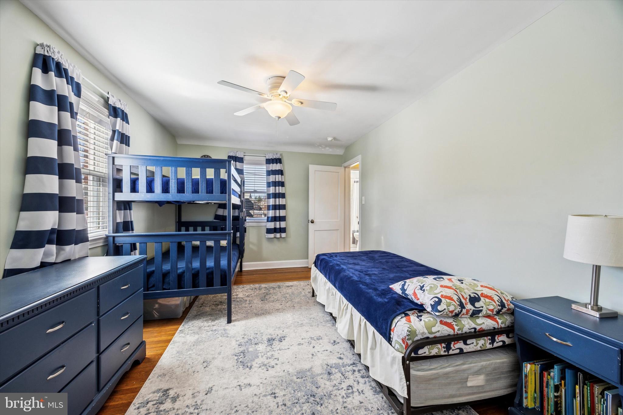 GLADSTONE MANOR - Residential