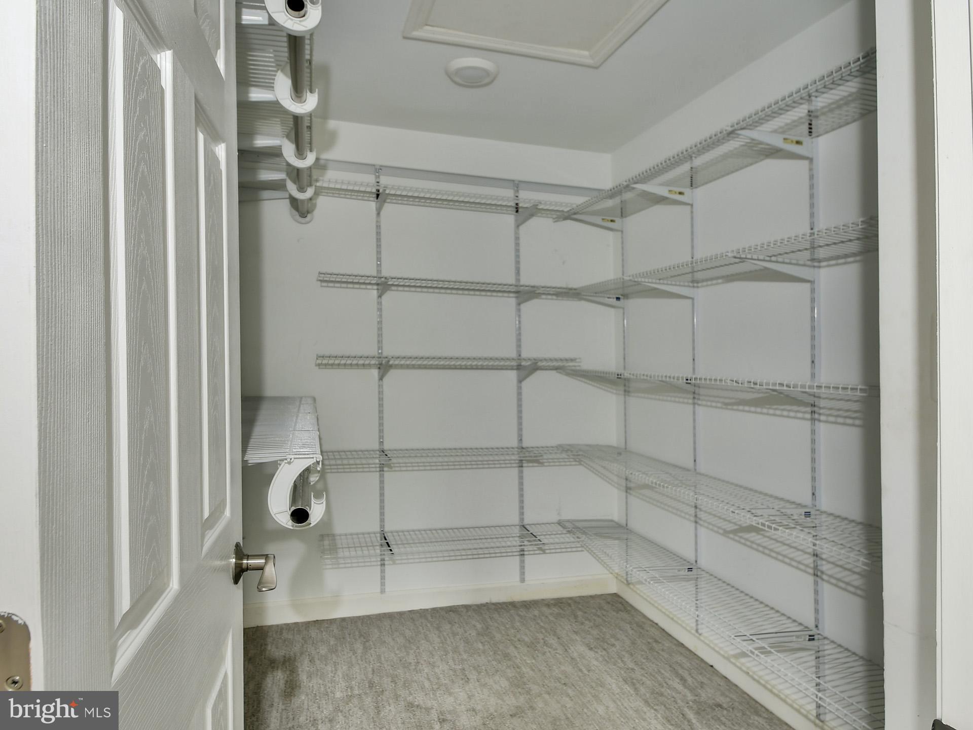 ROSEWOOD MANOR - Residential Lease