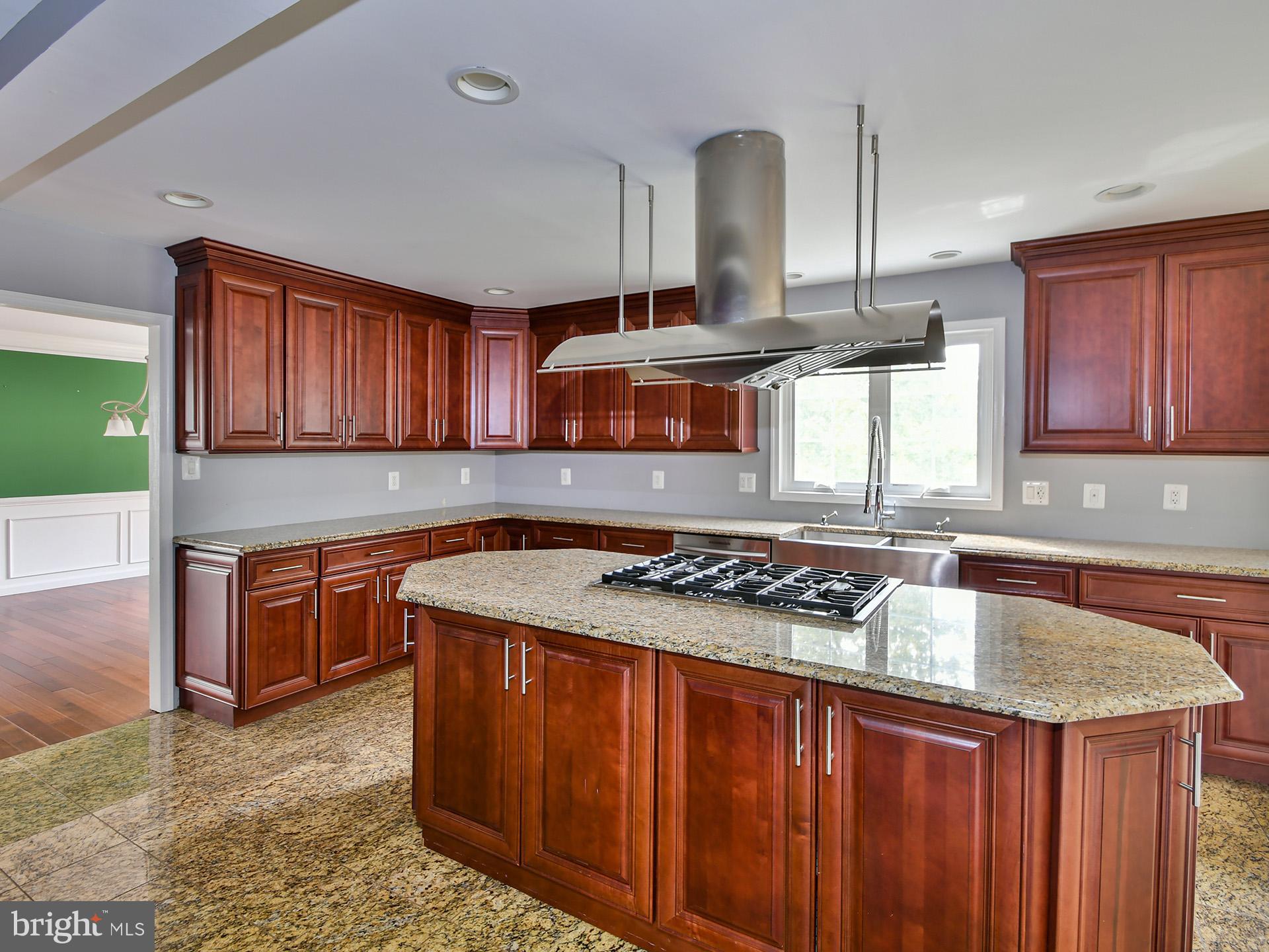 ROSEWOOD MANOR - Residential Lease