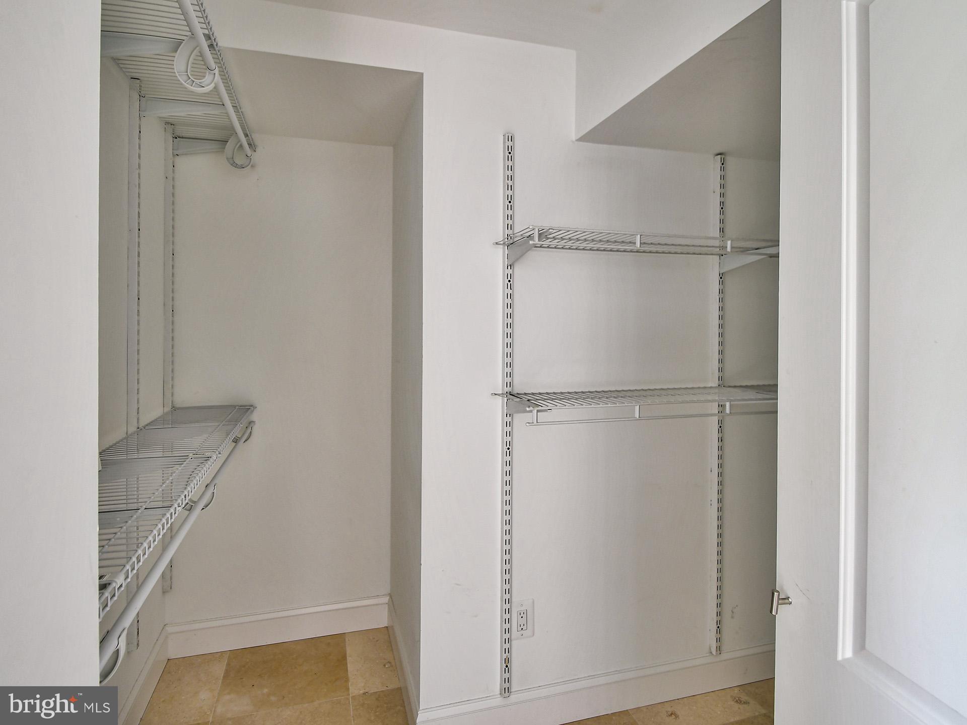 ROSEWOOD MANOR - Residential Lease