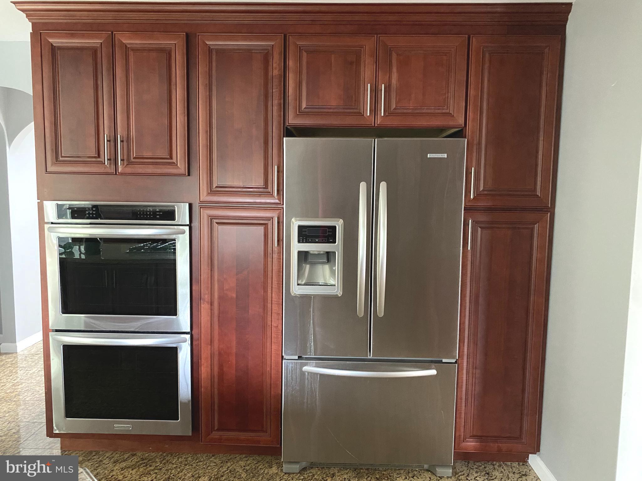 ROSEWOOD MANOR - Residential Lease