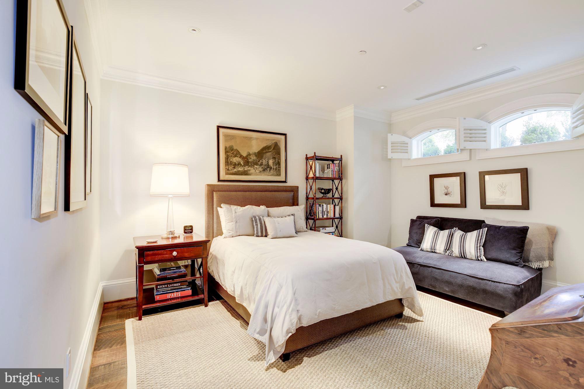GEORGETOWN - Residential