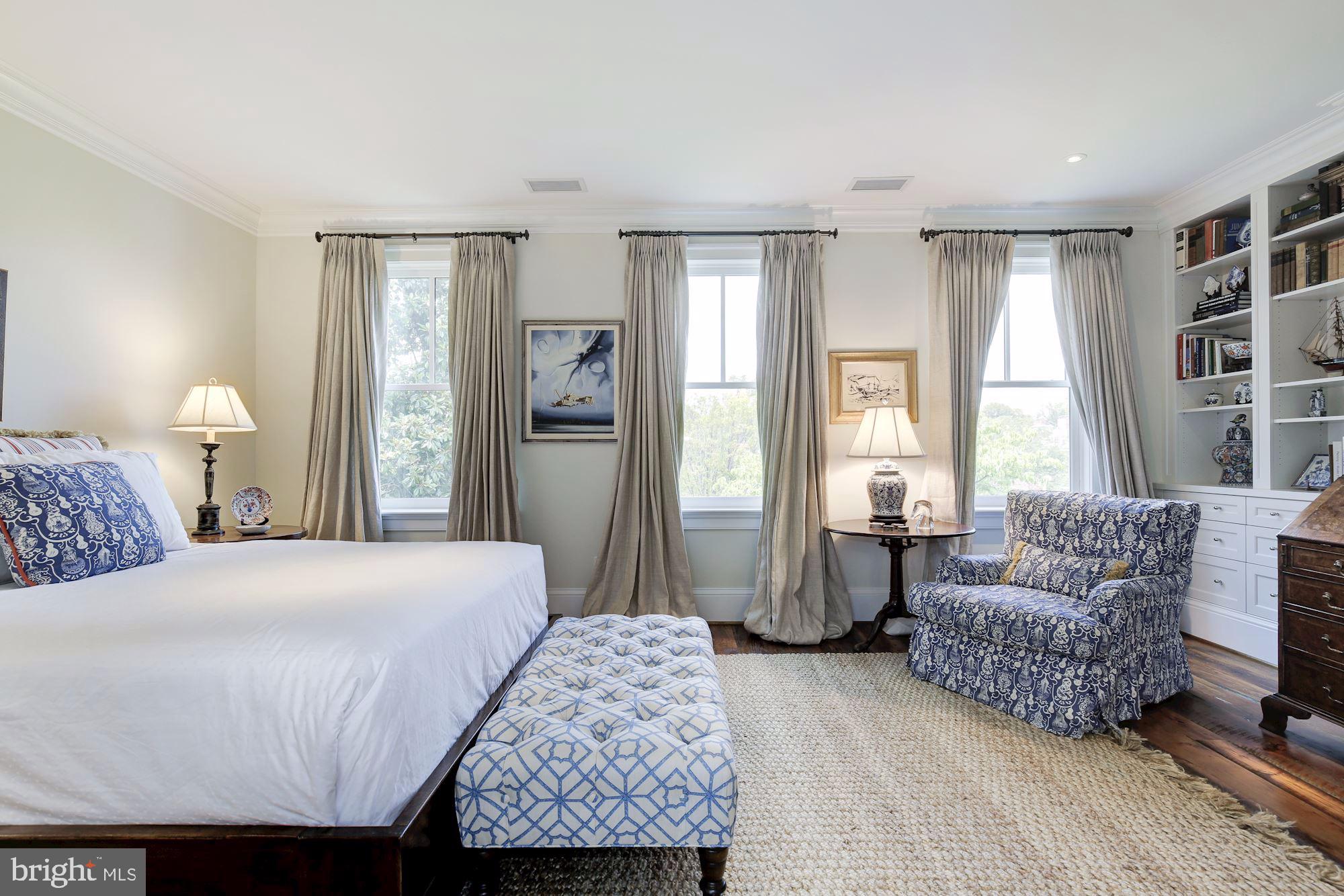 GEORGETOWN - Residential