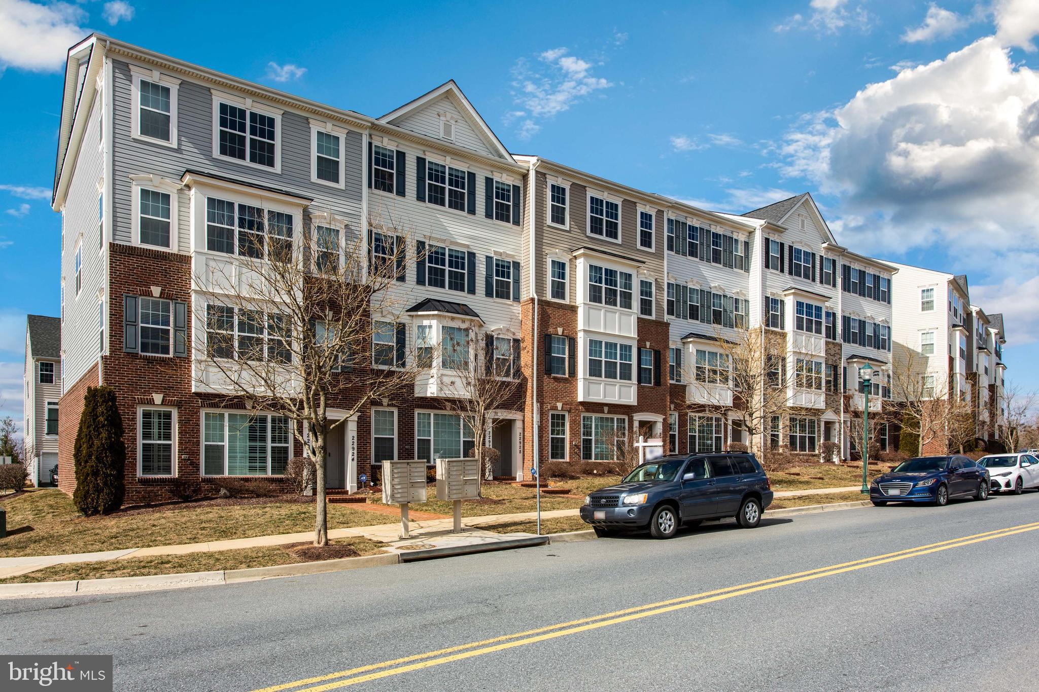 ARORA HILLS - Residential